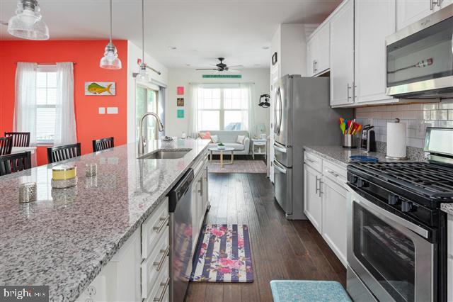 HOLLY RIDGE - Residential