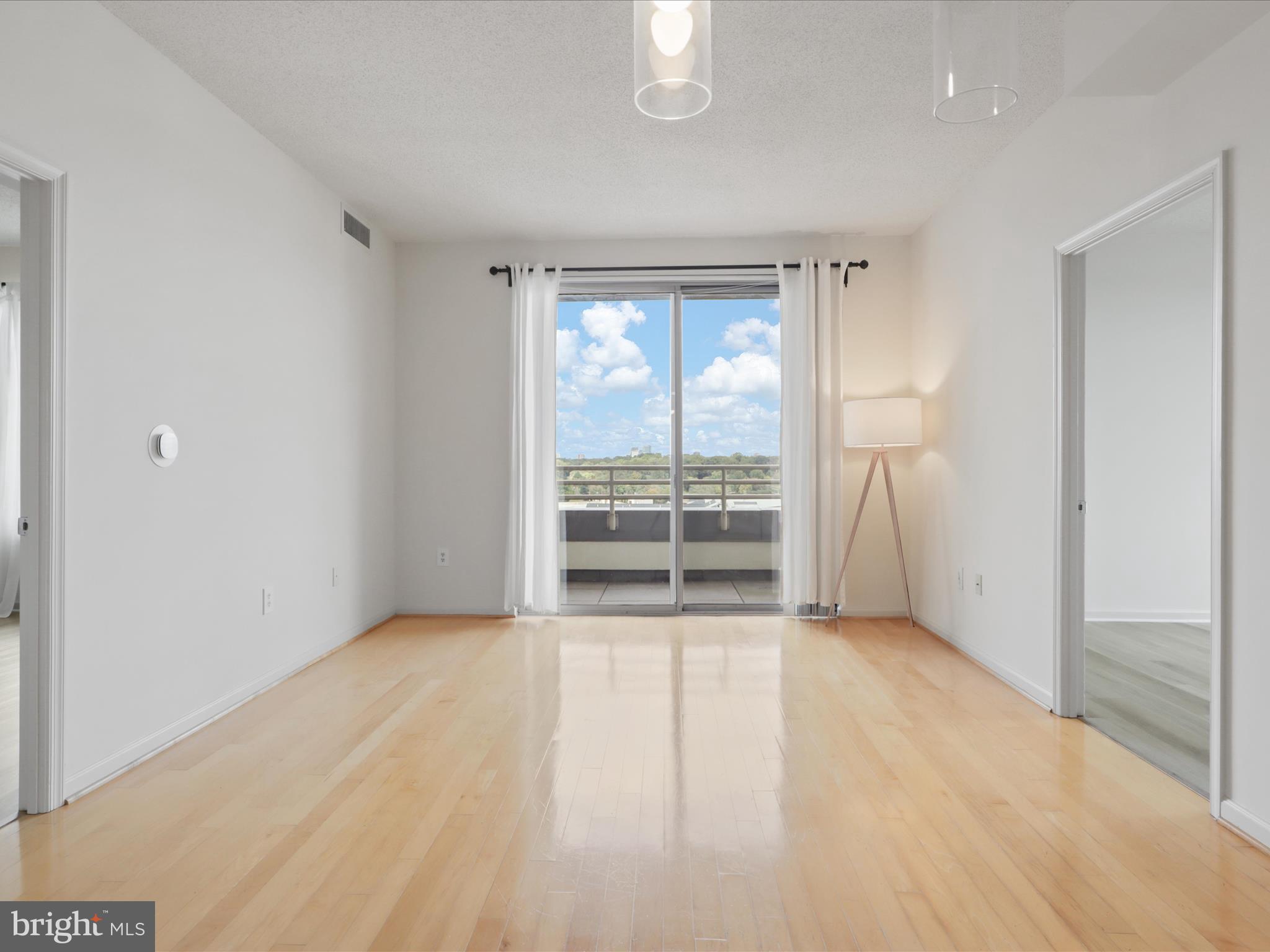 WILTON HOUSE - Residential Lease