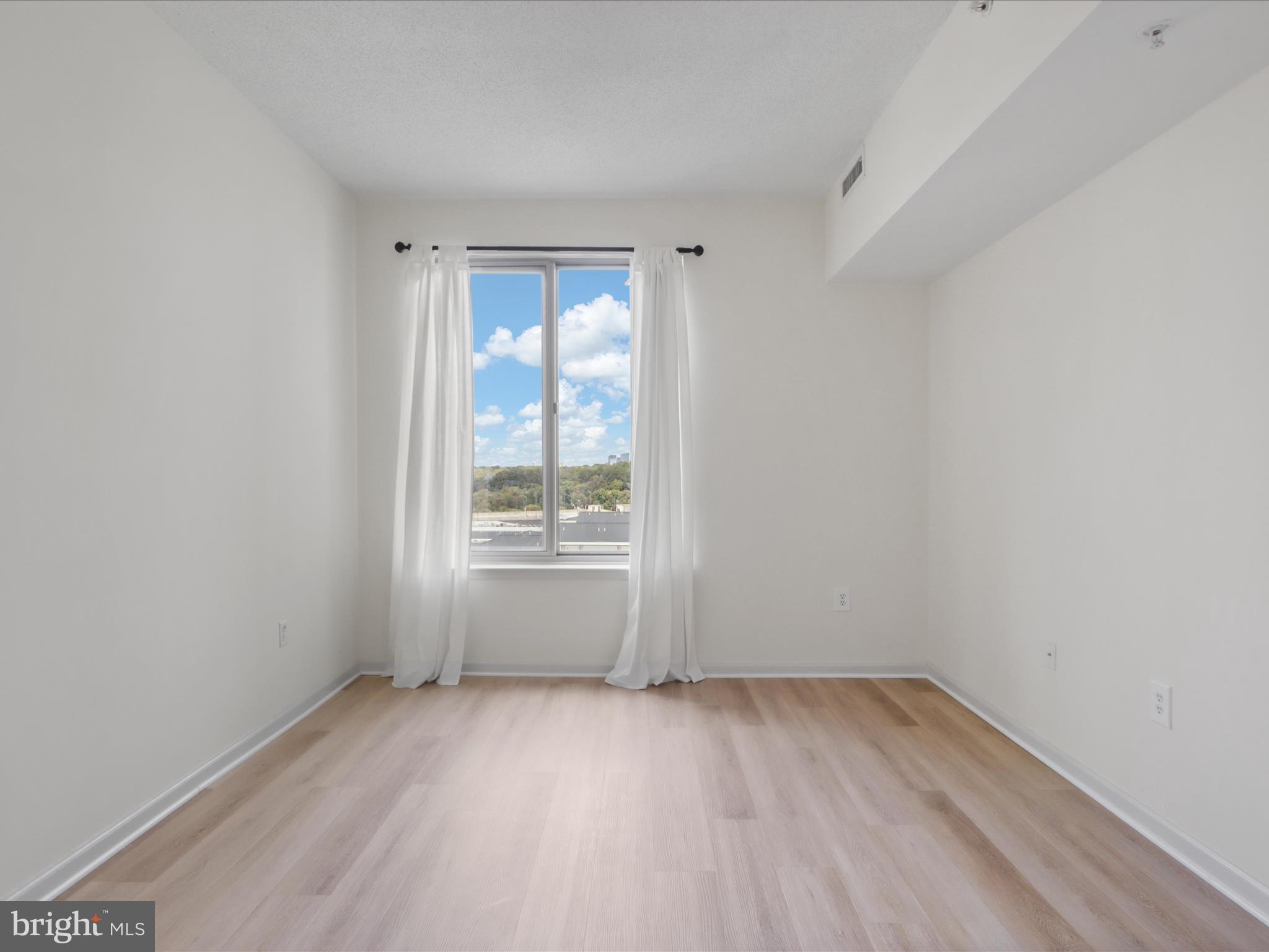 WILTON HOUSE - Residential Lease