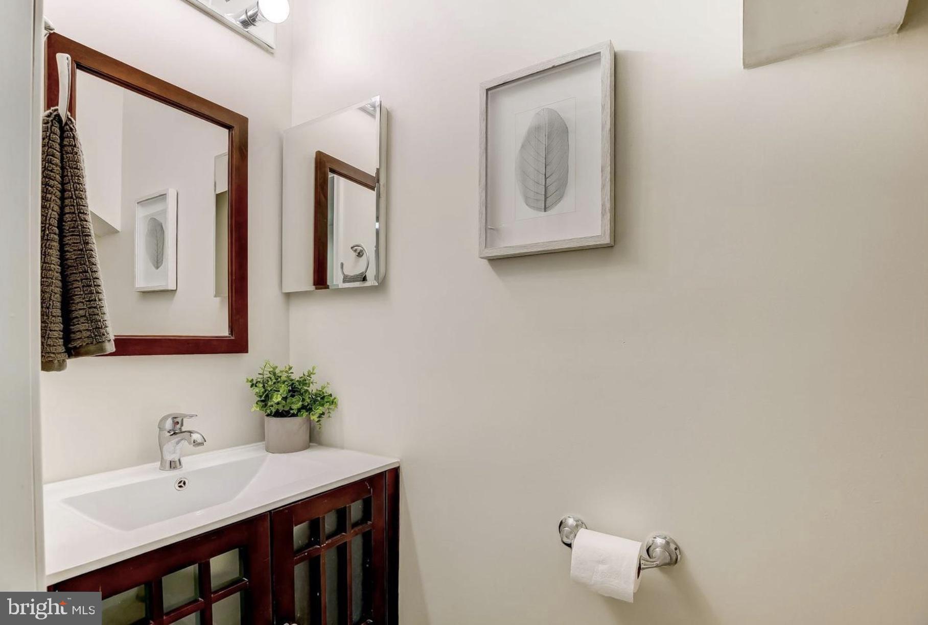 FEDERAL HILL HISTORIC DISTRICT - Residential Lease