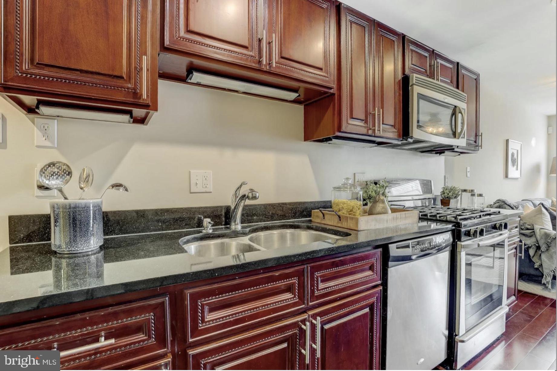 FEDERAL HILL HISTORIC DISTRICT - Residential Lease