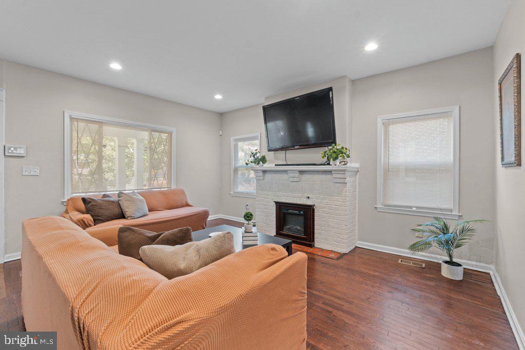 EDMONDSON VIILLAGE - Residential