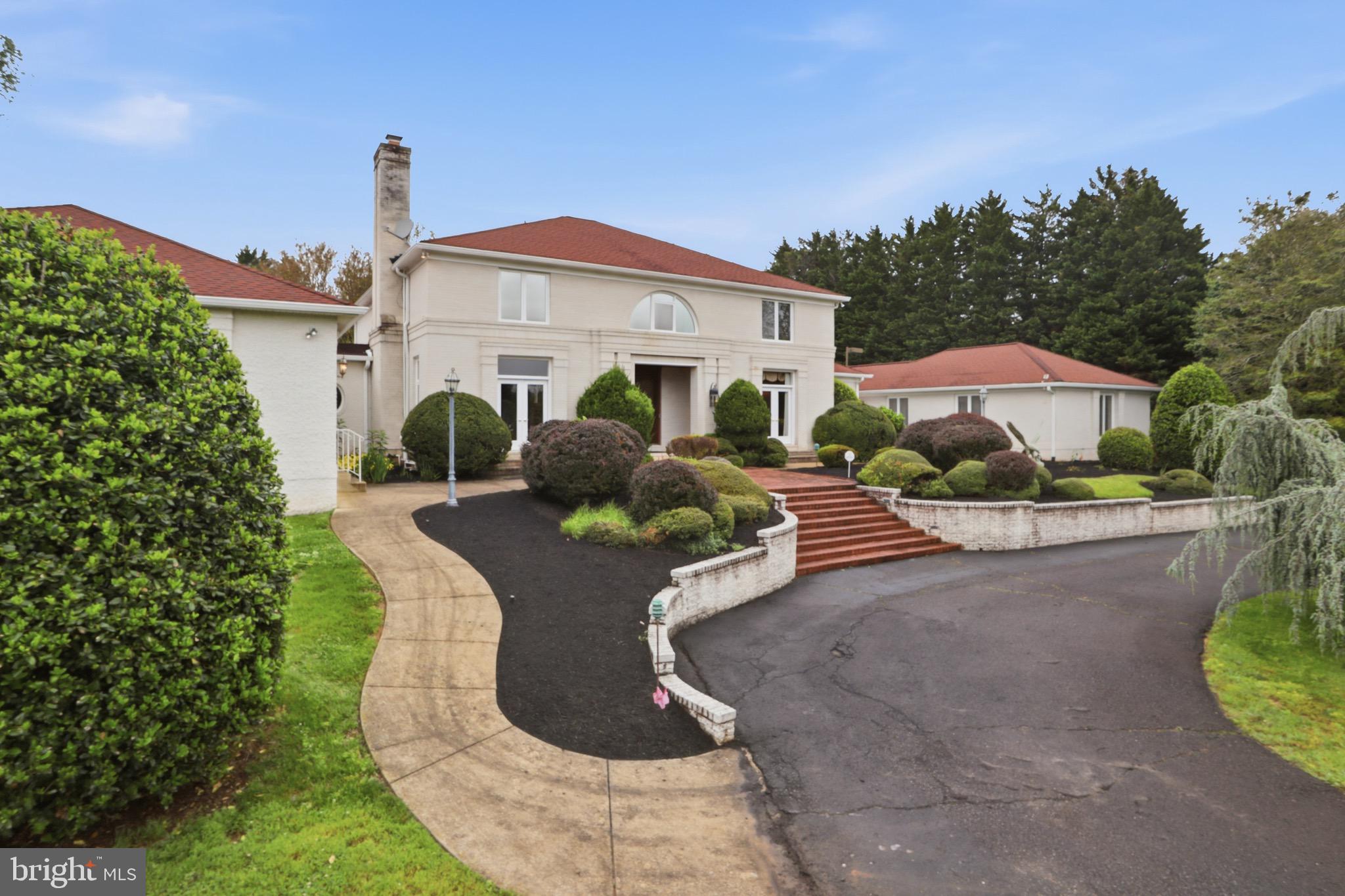 SADDLE RIDGE - Residential