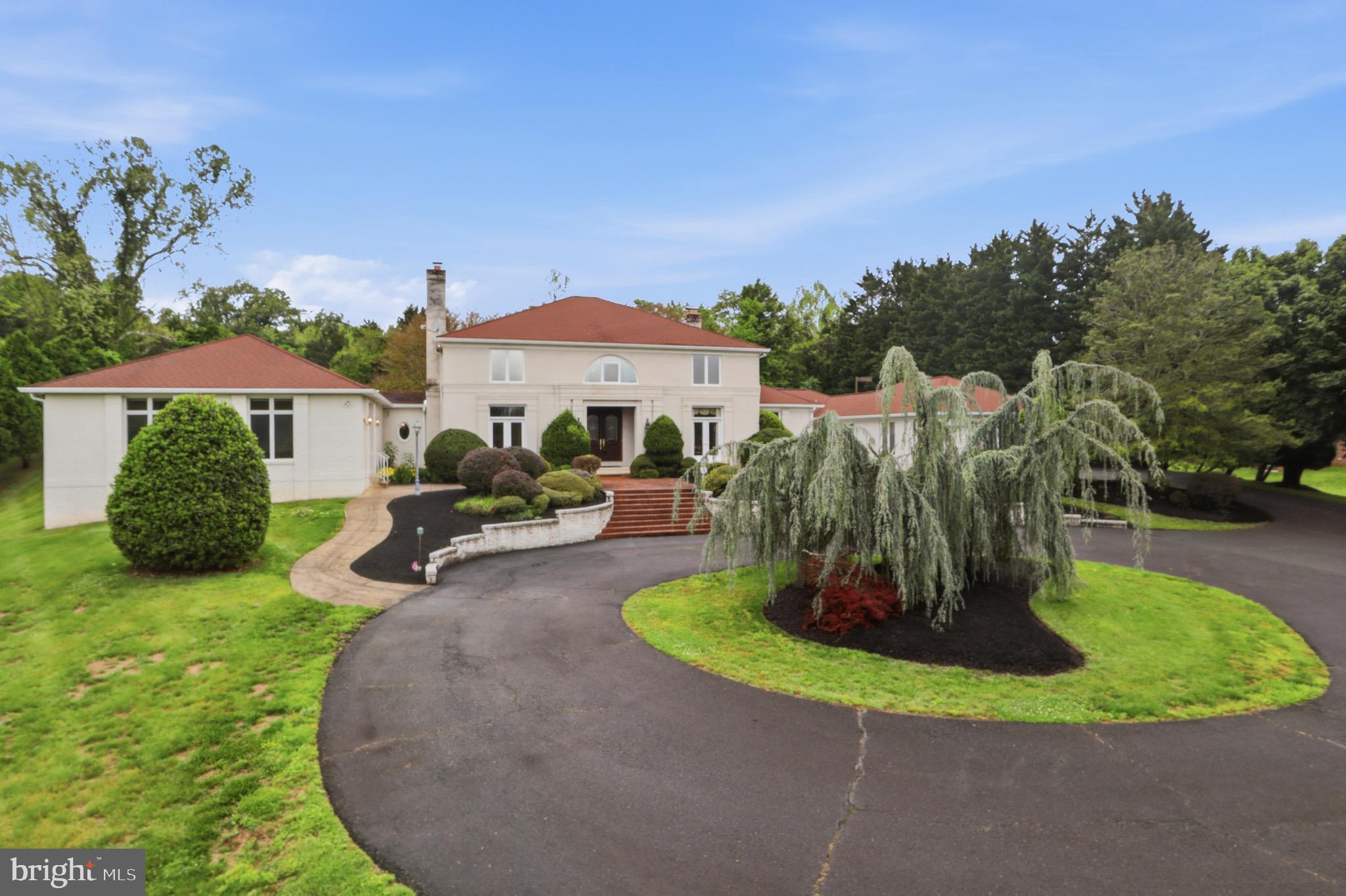 SADDLE RIDGE - Residential