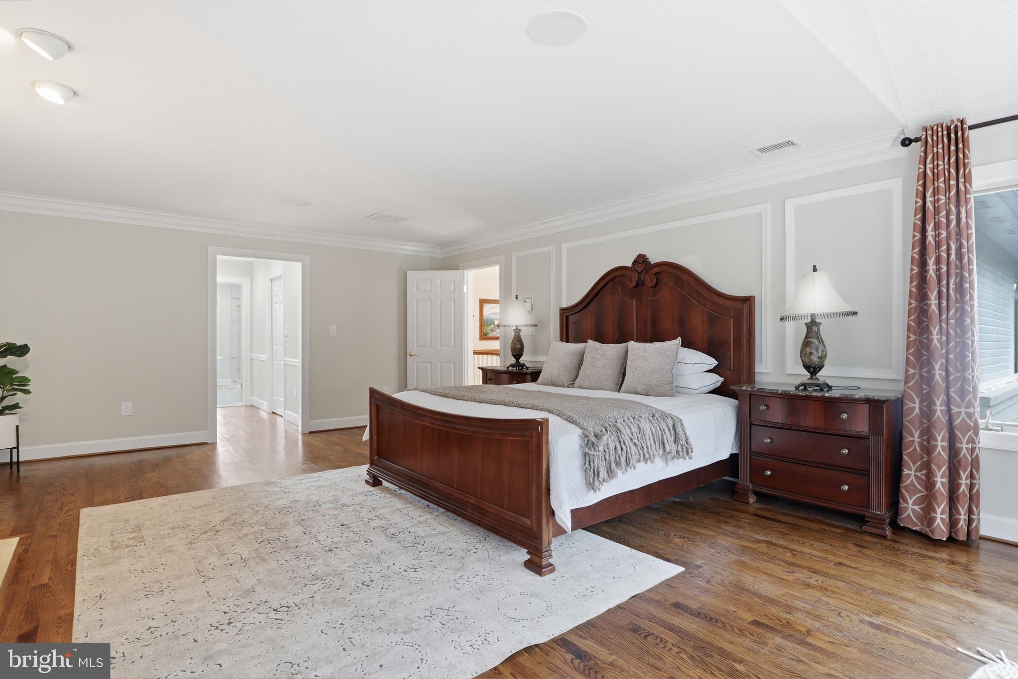 SADDLE RIDGE - Residential