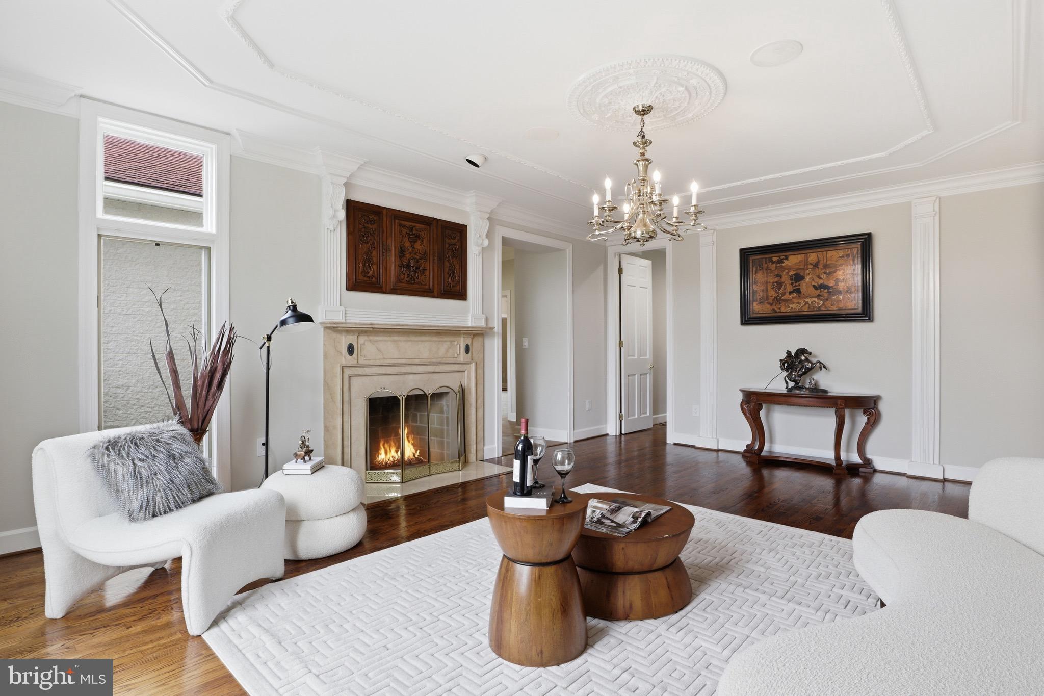 SADDLE RIDGE - Residential