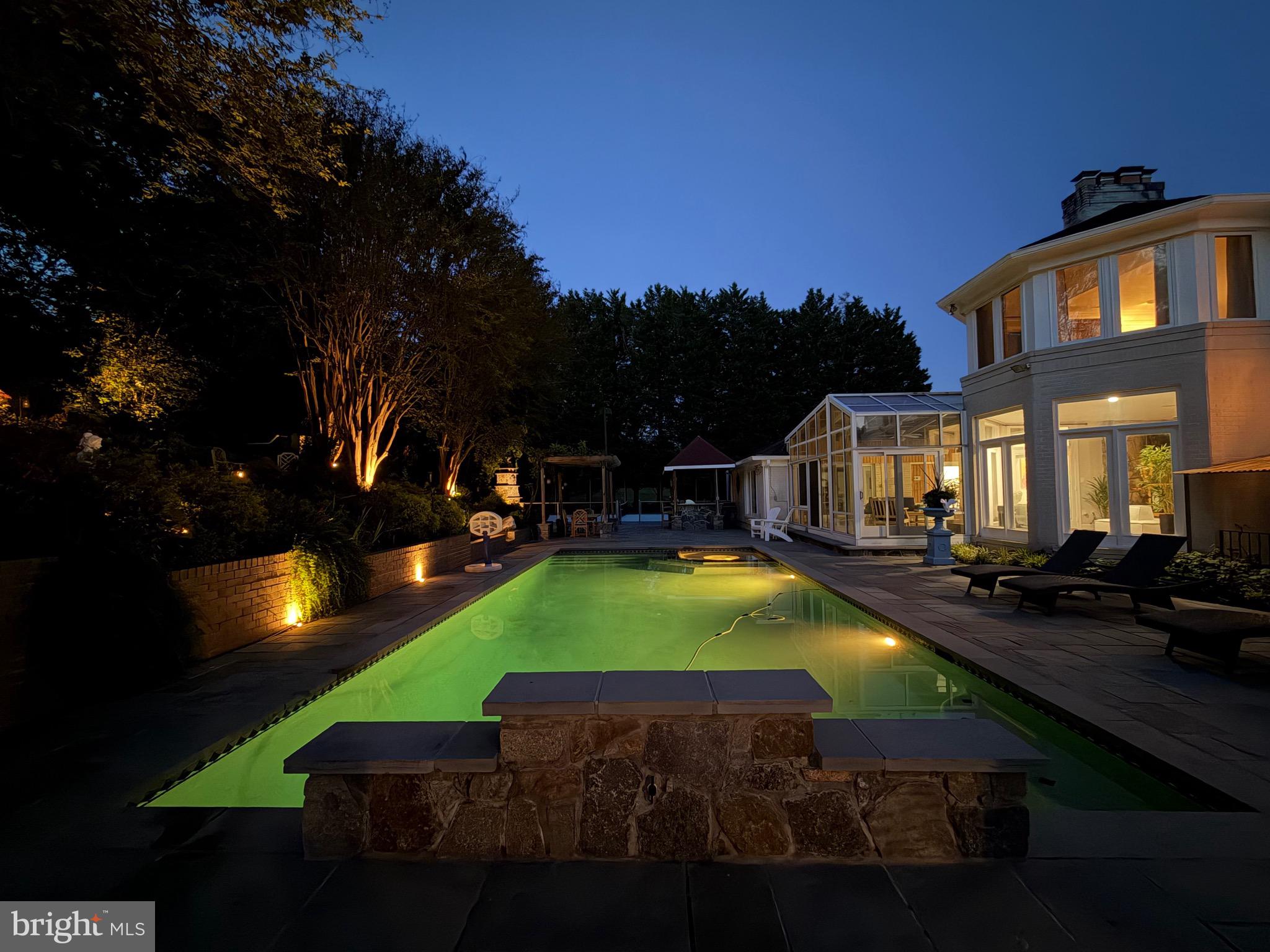 SADDLE RIDGE - Residential
