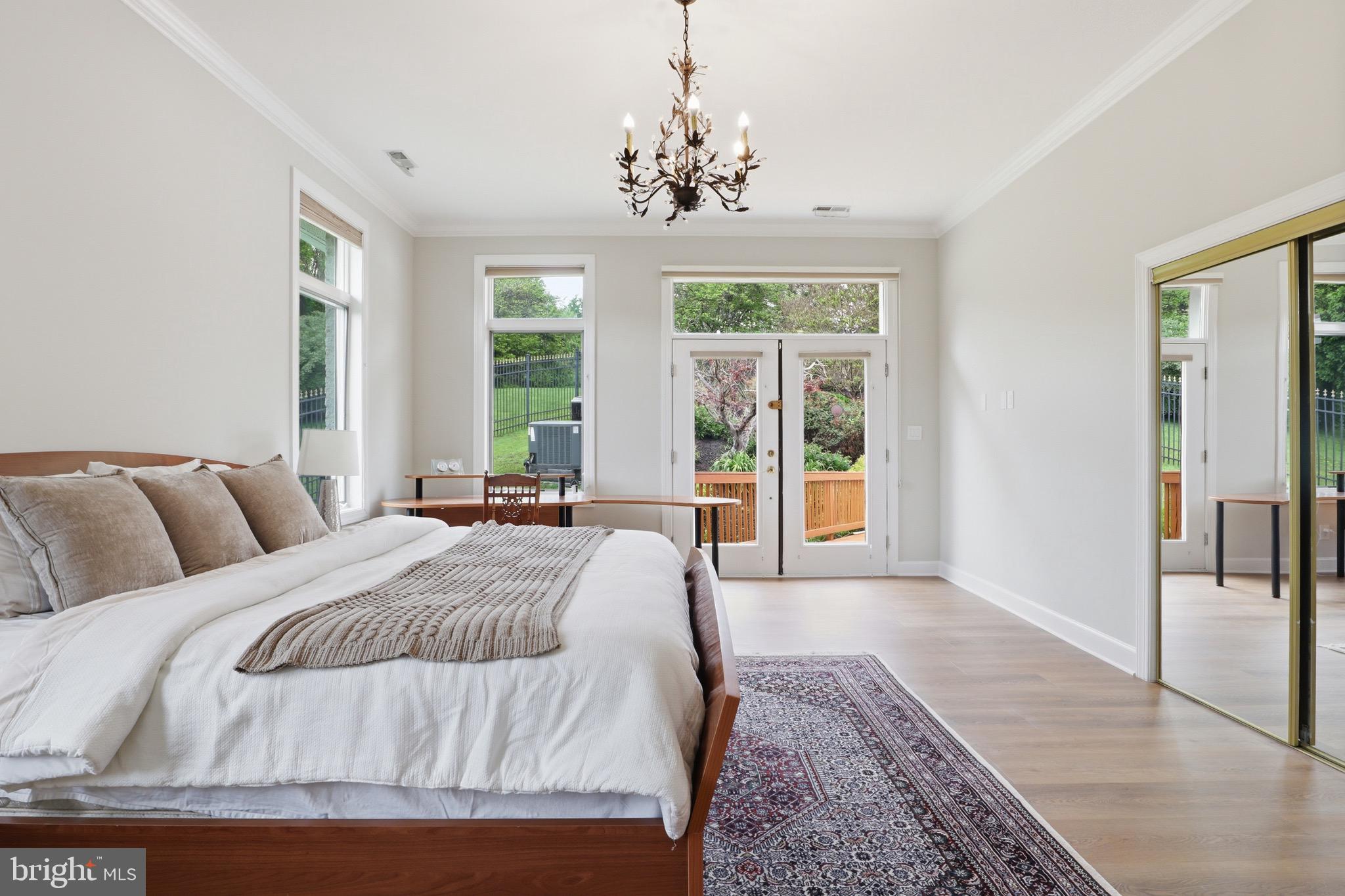 SADDLE RIDGE - Residential