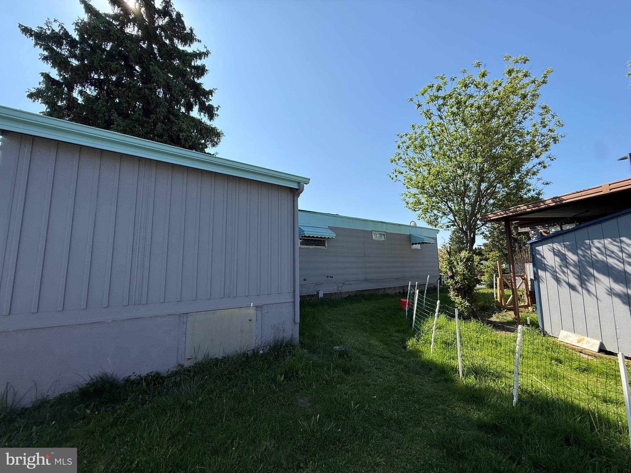 LINCOLN VILLAGE MH PARK - Residential