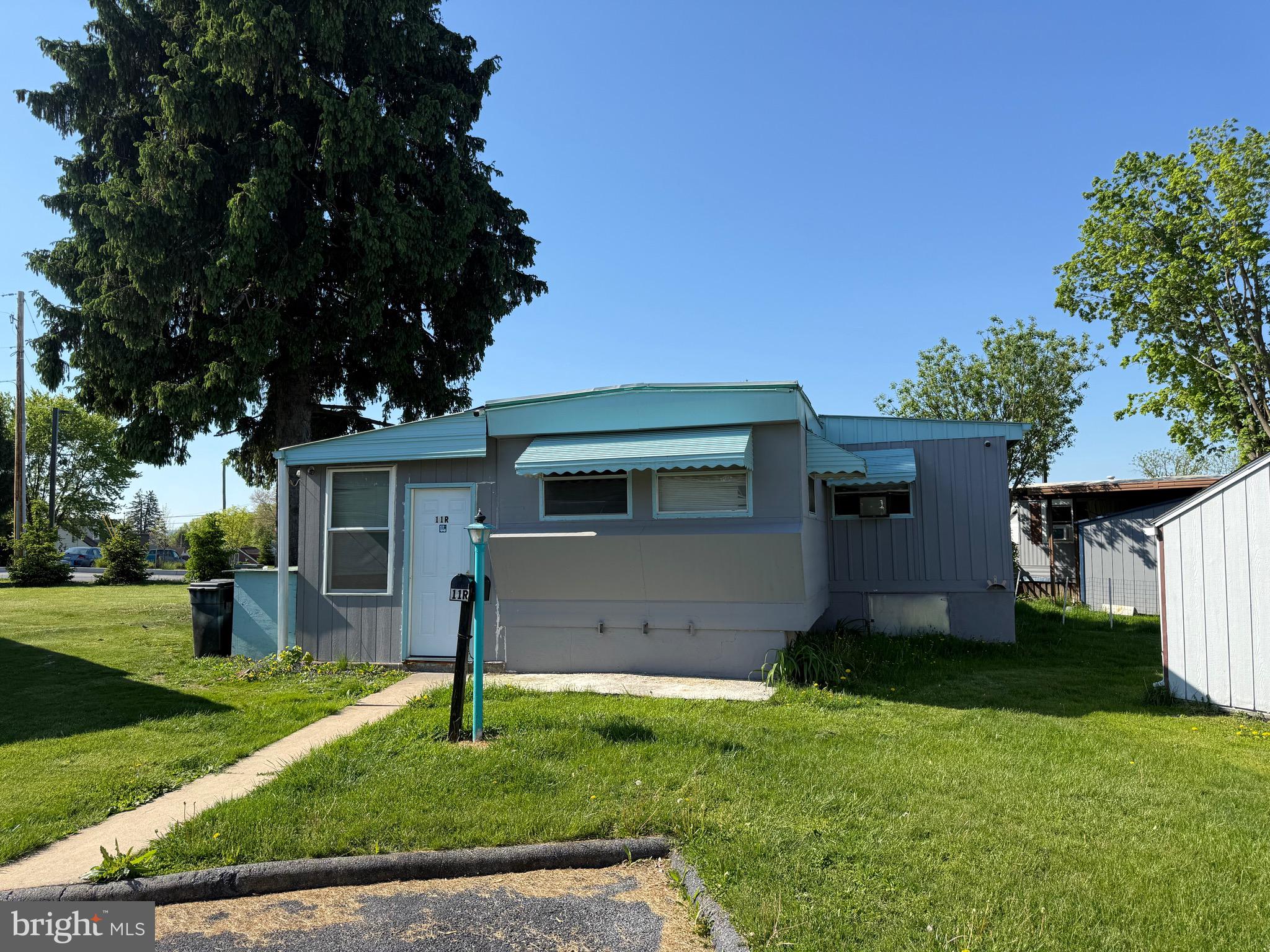 LINCOLN VILLAGE MH PARK - Residential