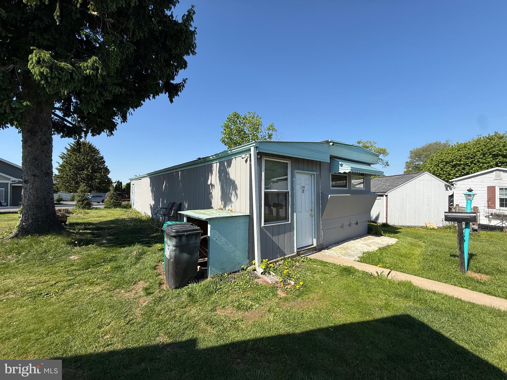 LINCOLN VILLAGE MH PARK - Residential