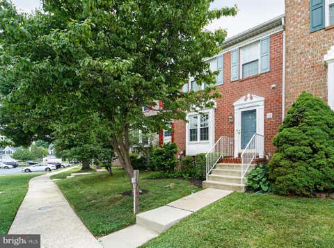 Townhouse For Sale - 19 Open Gate Court<br/> BALTIMORE, MD 21236