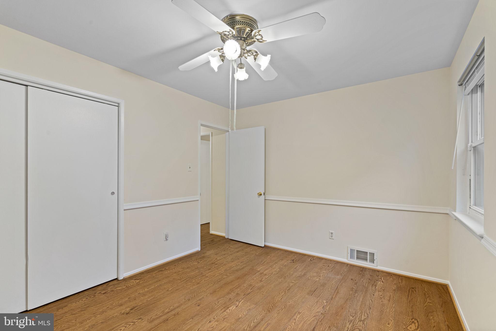 LAWNVALE ESTATES - Residential Lease