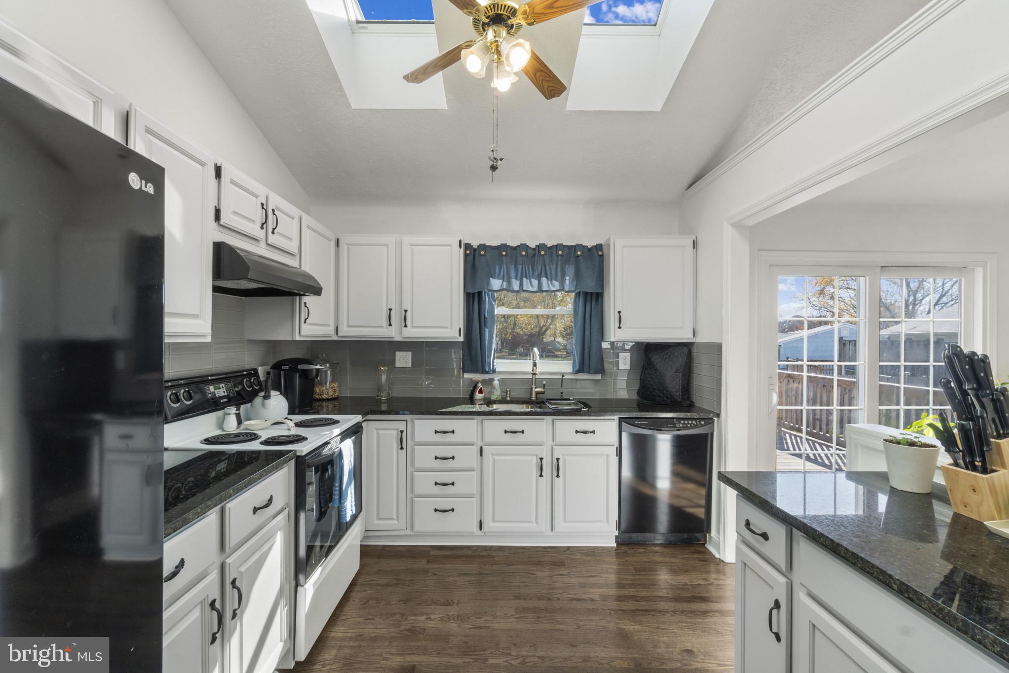 HARBOR VIEW - Residential