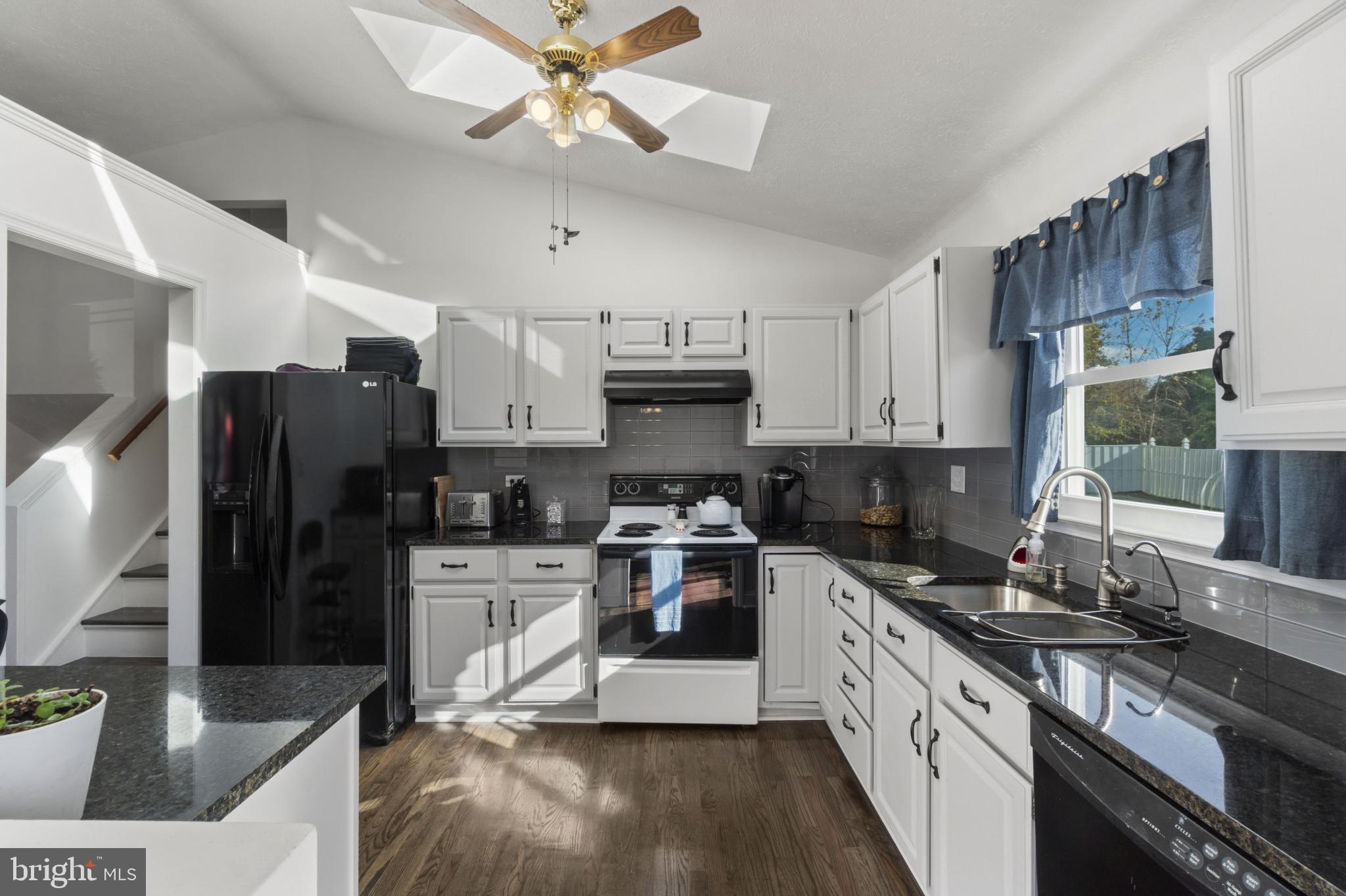 HARBOR VIEW - Residential