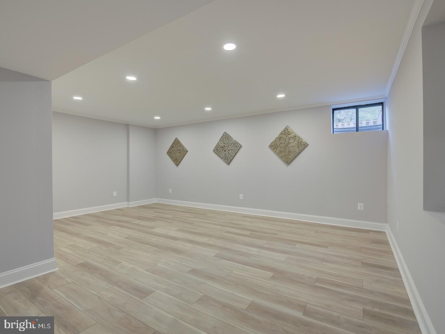 CHURCHILL TOWN SECTOR - Residential