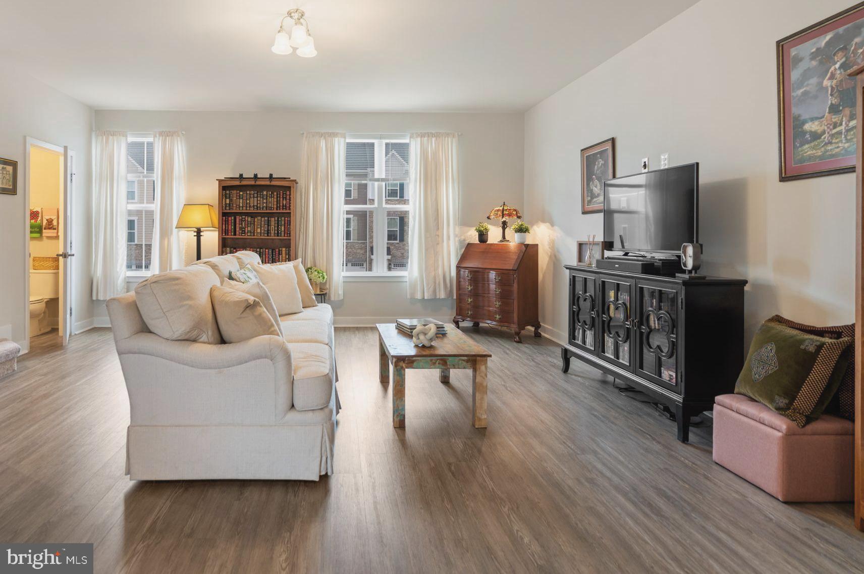 LAKE FREDERICK - Residential