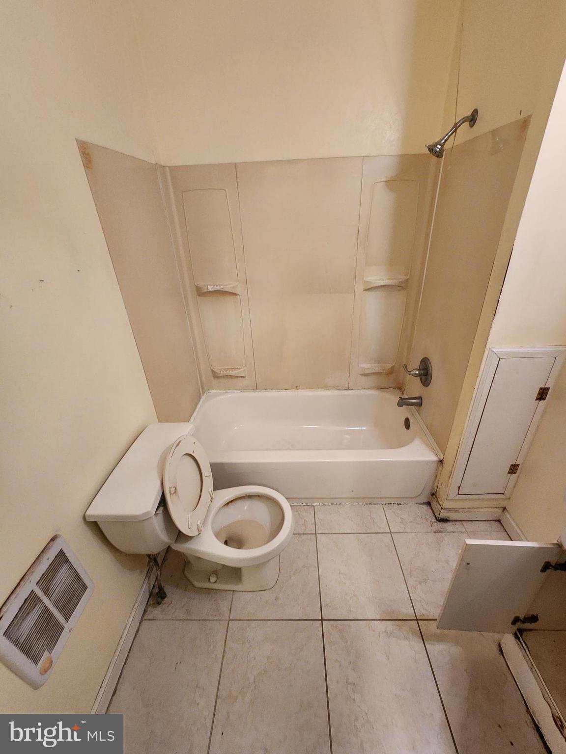 WEST BALTIMORE - Residential