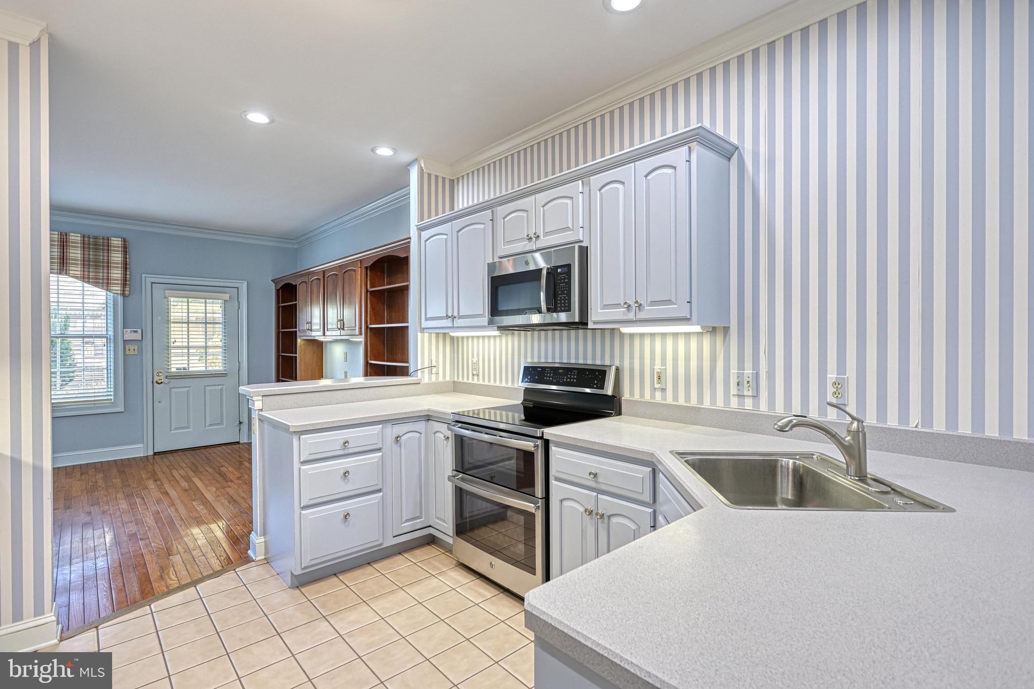 BRIDGEPORT - Residential