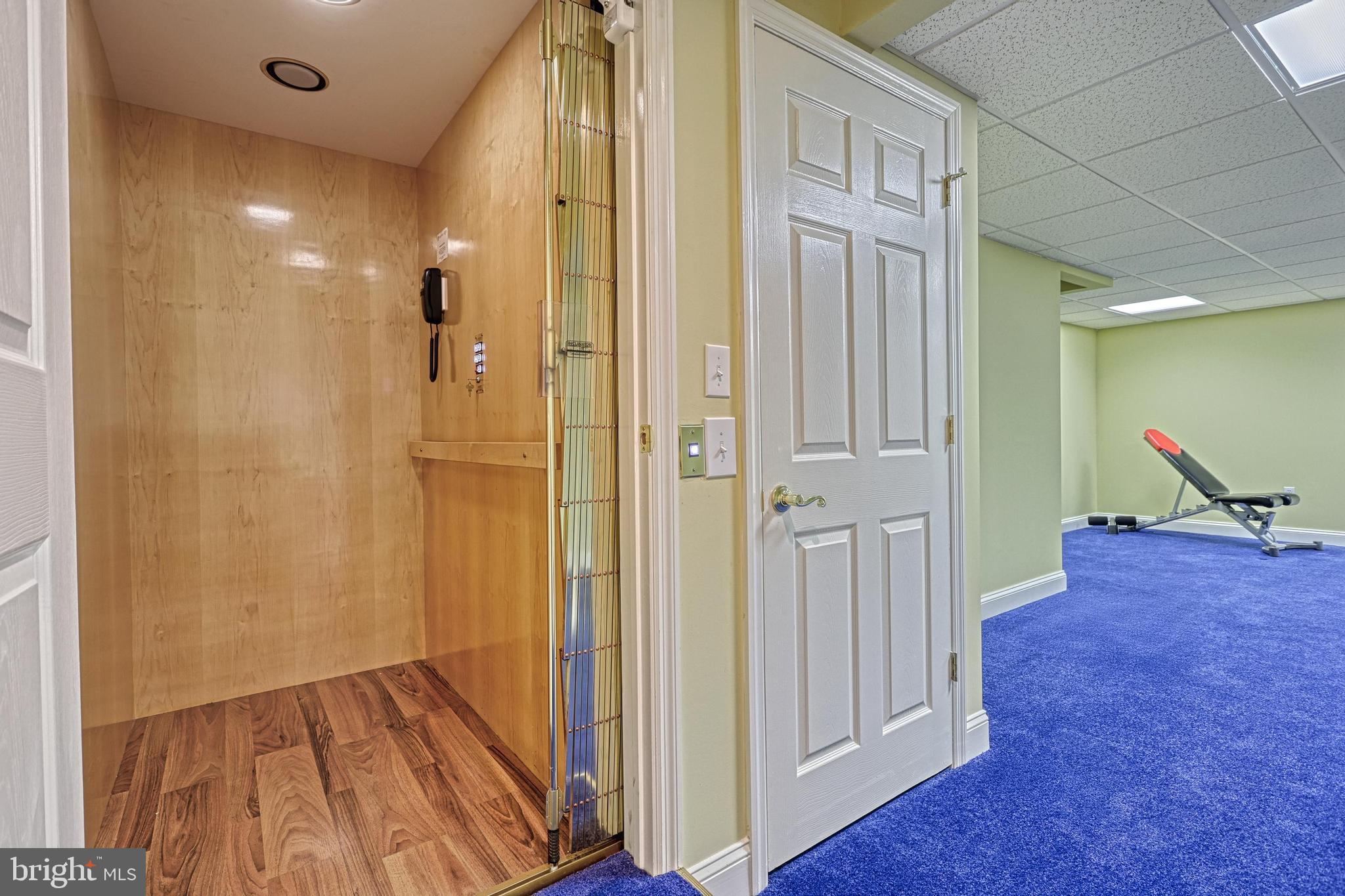 BRIDGEPORT - Residential