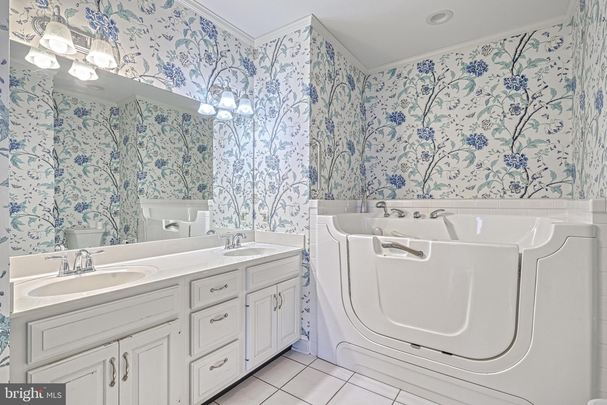 BRIDGEPORT - Residential