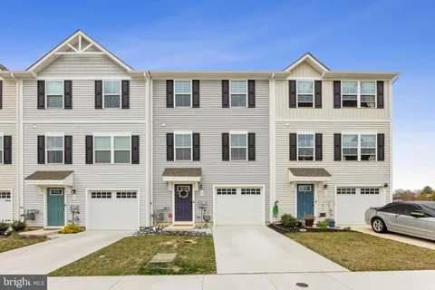 MLS: NJCD2089520