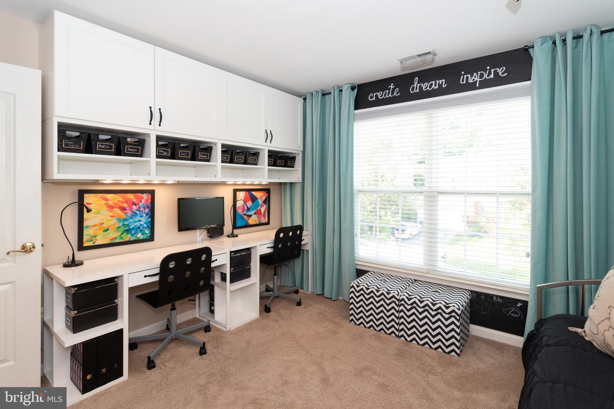 AUTUMN VIEW - Residential