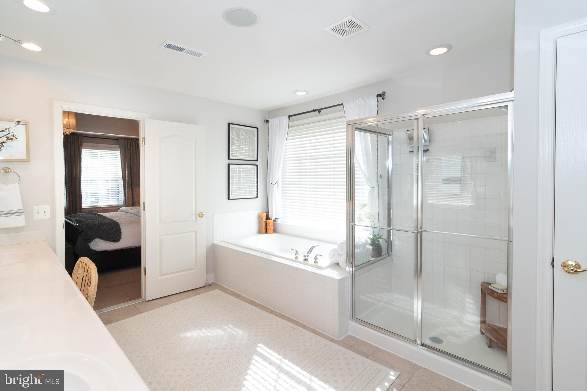 AUTUMN VIEW - Residential