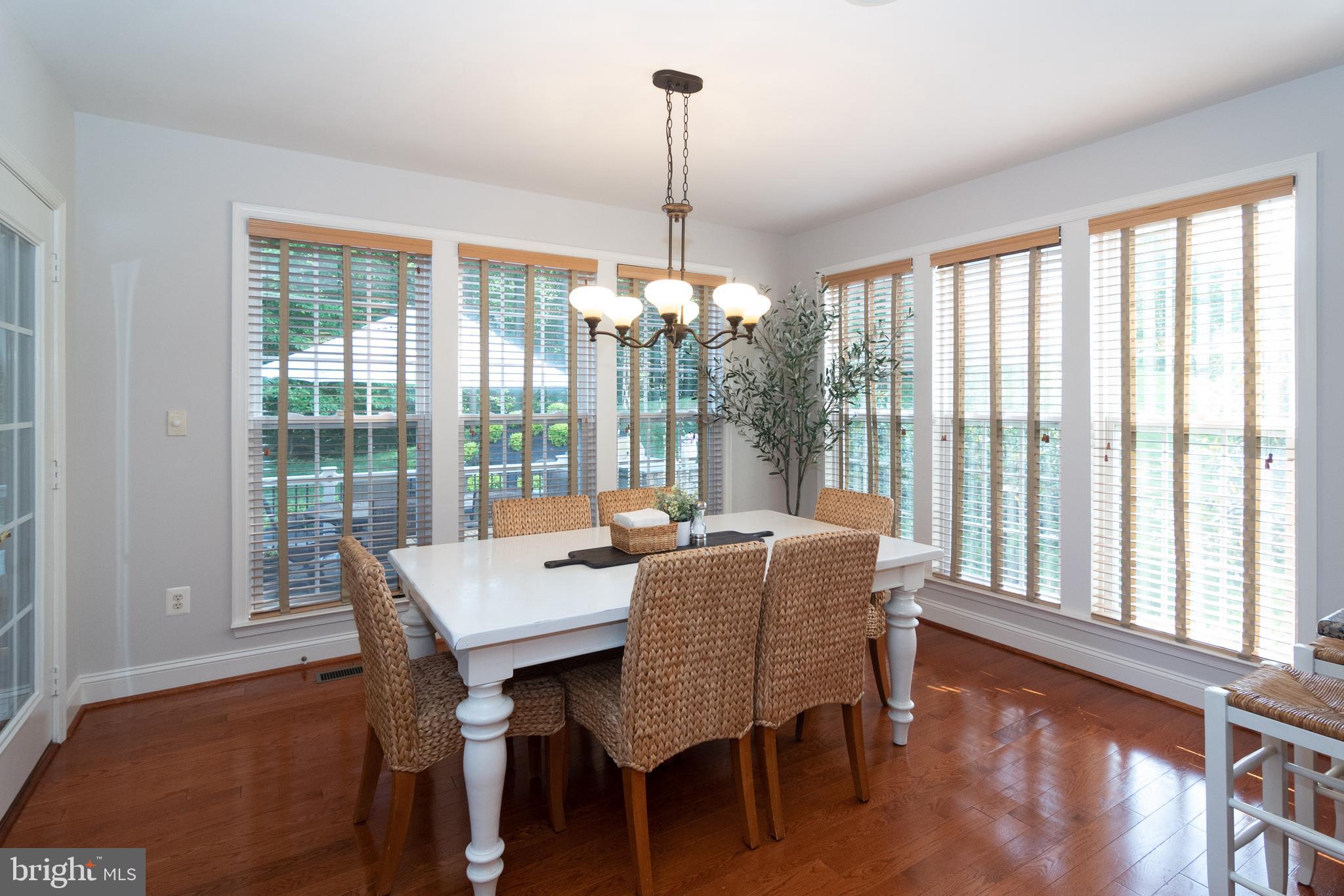 AUTUMN VIEW - Residential