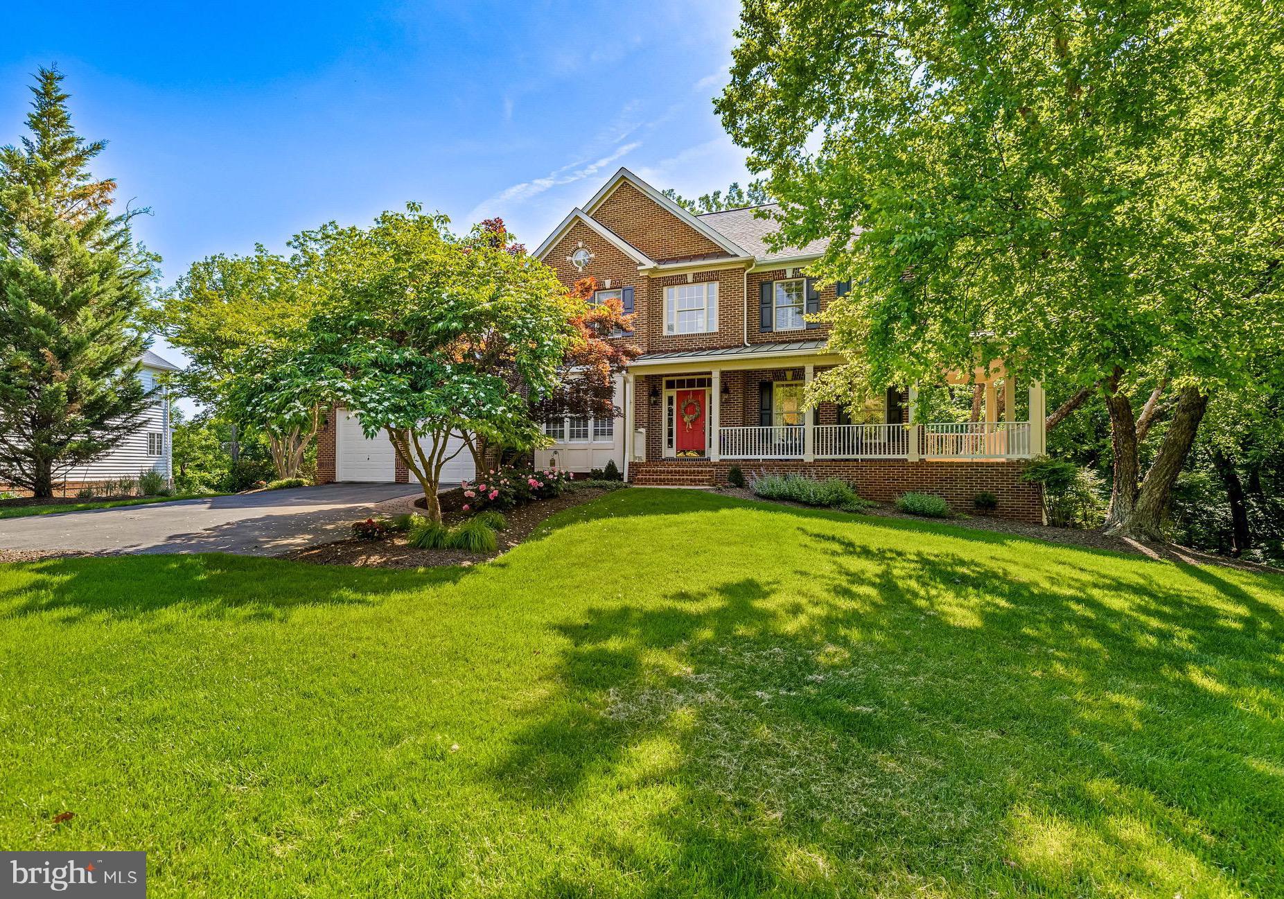 2 SEDGEHILL COURT