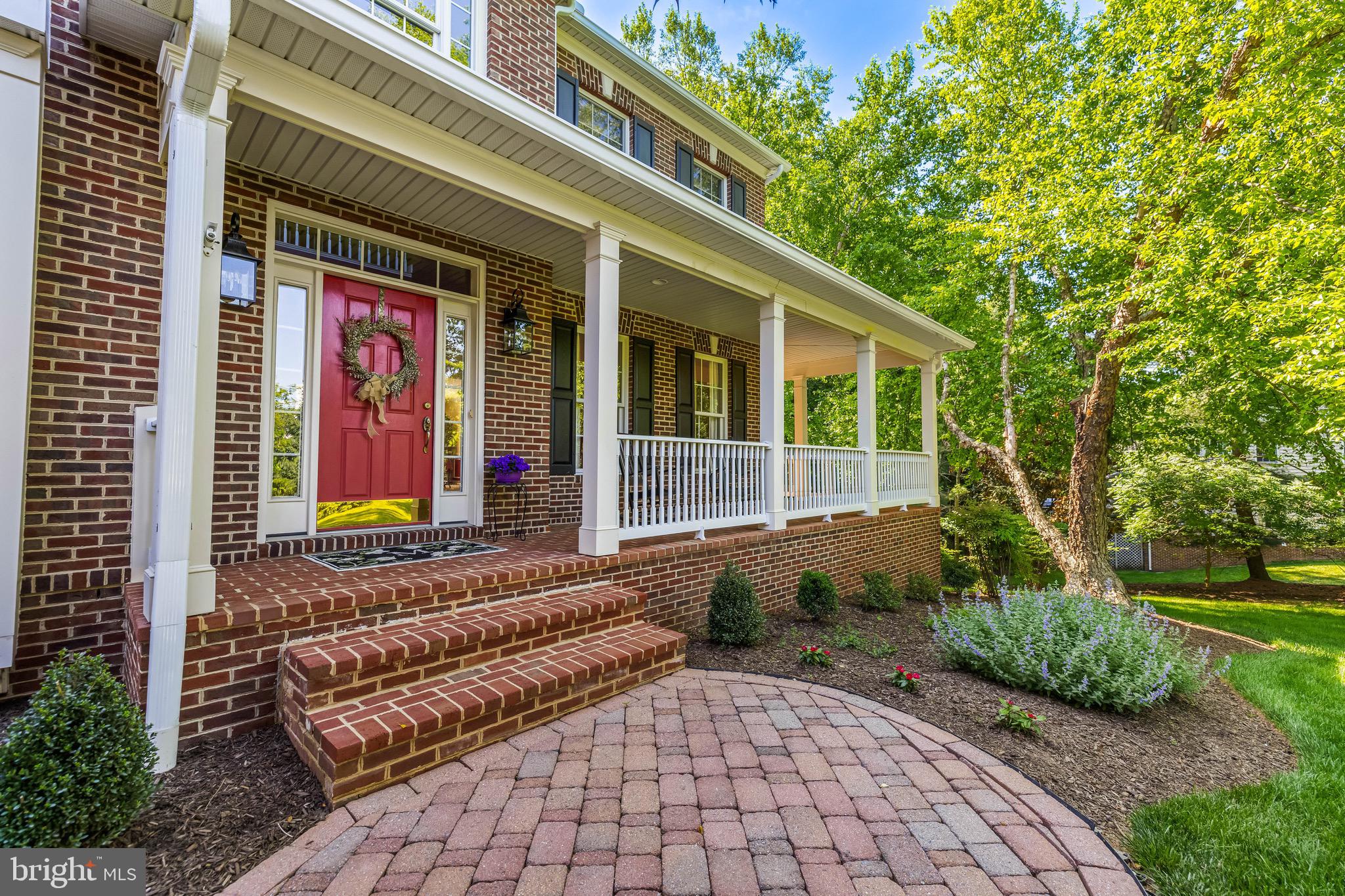 2 SEDGEHILL COURT
