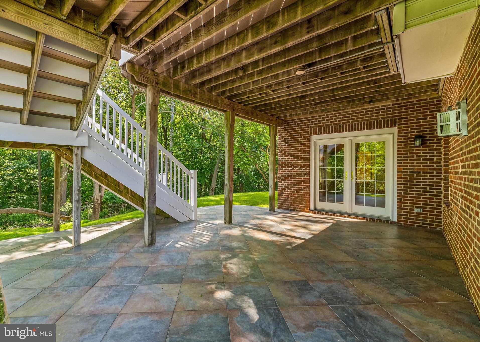JENIFER RIDGE - Residential