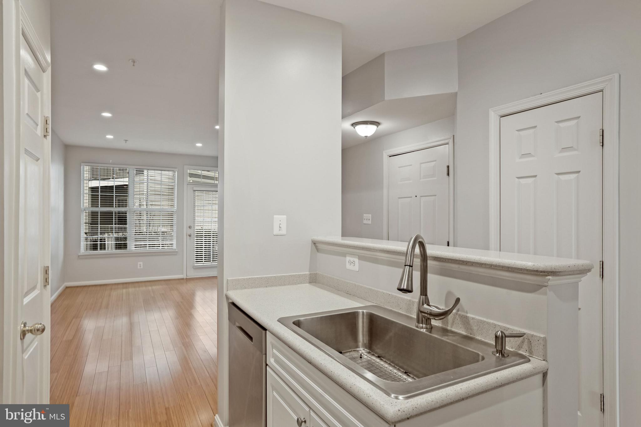 WESTBRIAR PLAZA - Residential Lease