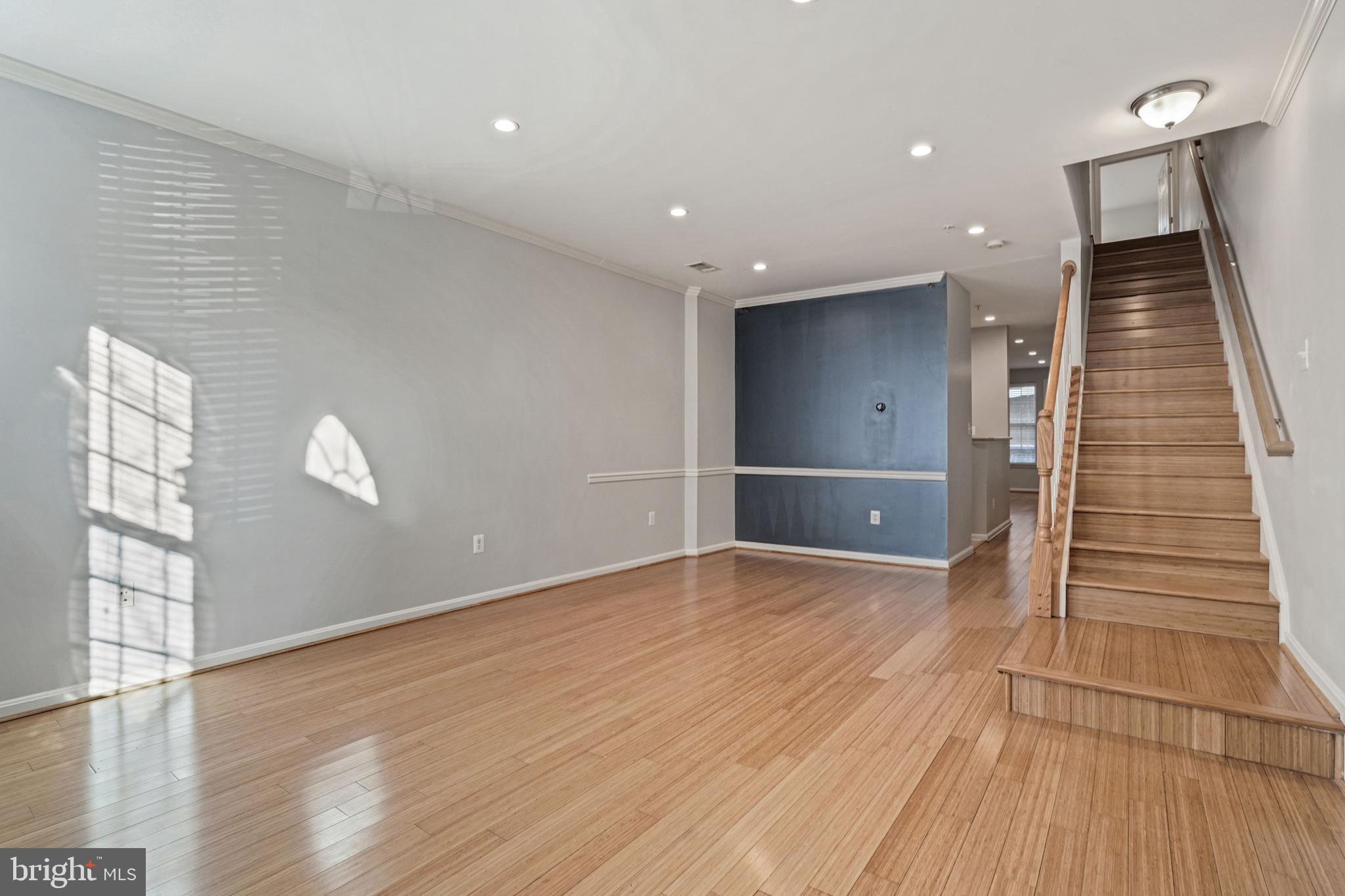 WESTBRIAR PLAZA - Residential Lease