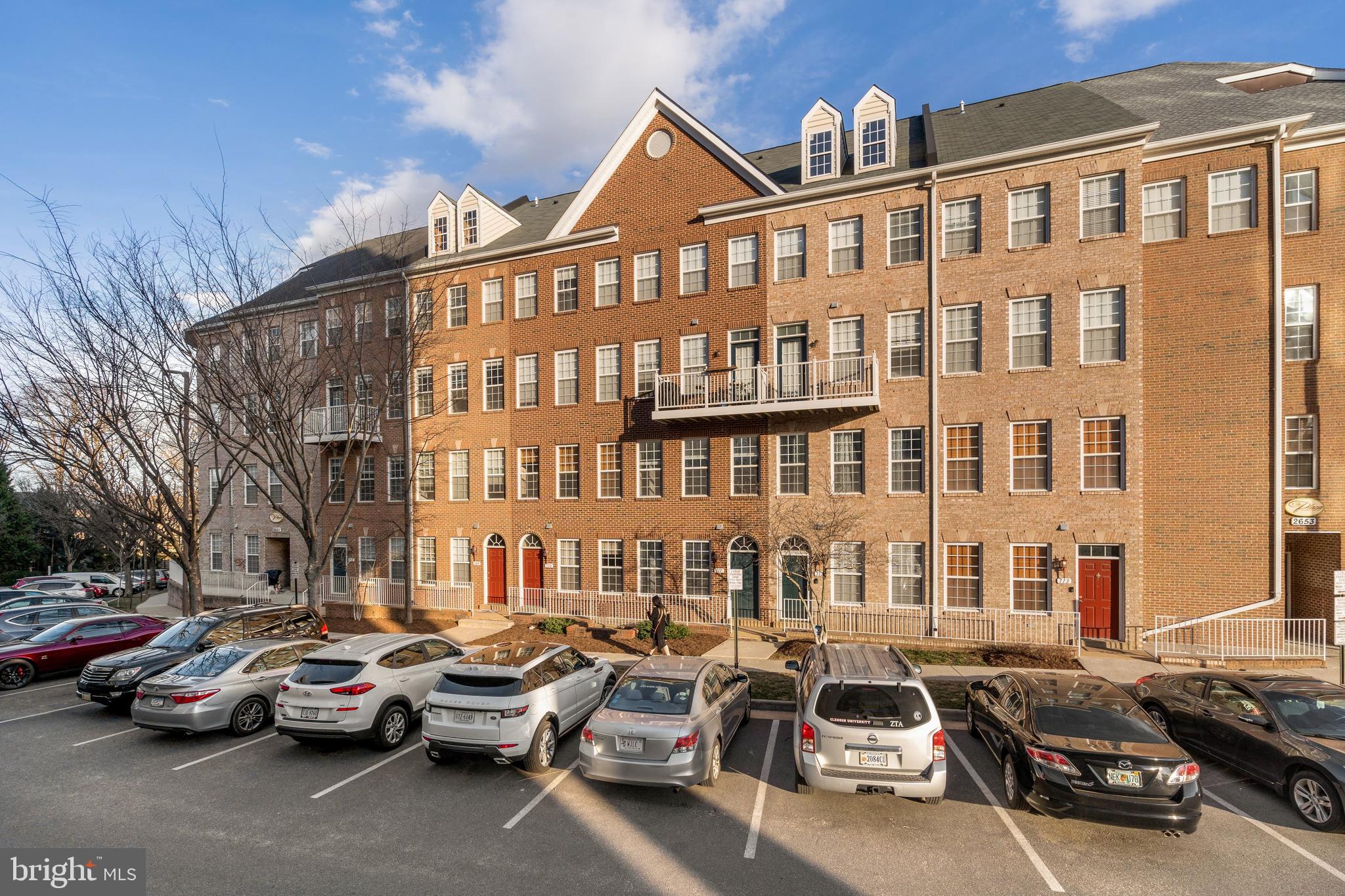 WESTBRIAR PLAZA - Residential Lease