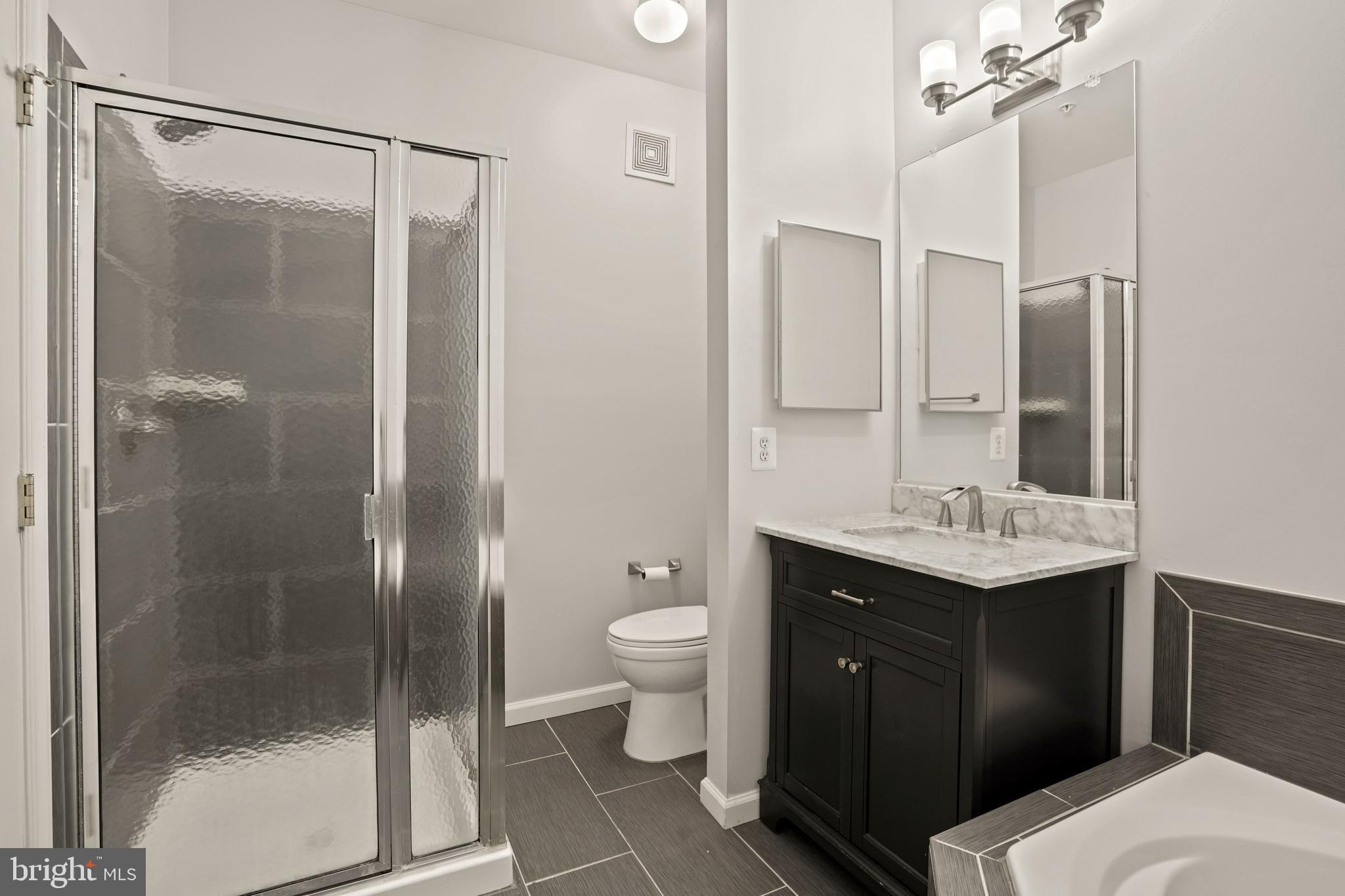 WESTBRIAR PLAZA - Residential Lease