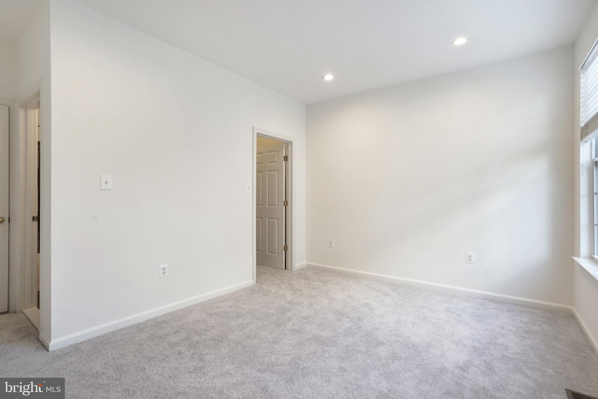 WESTBRIAR PLAZA - Residential Lease