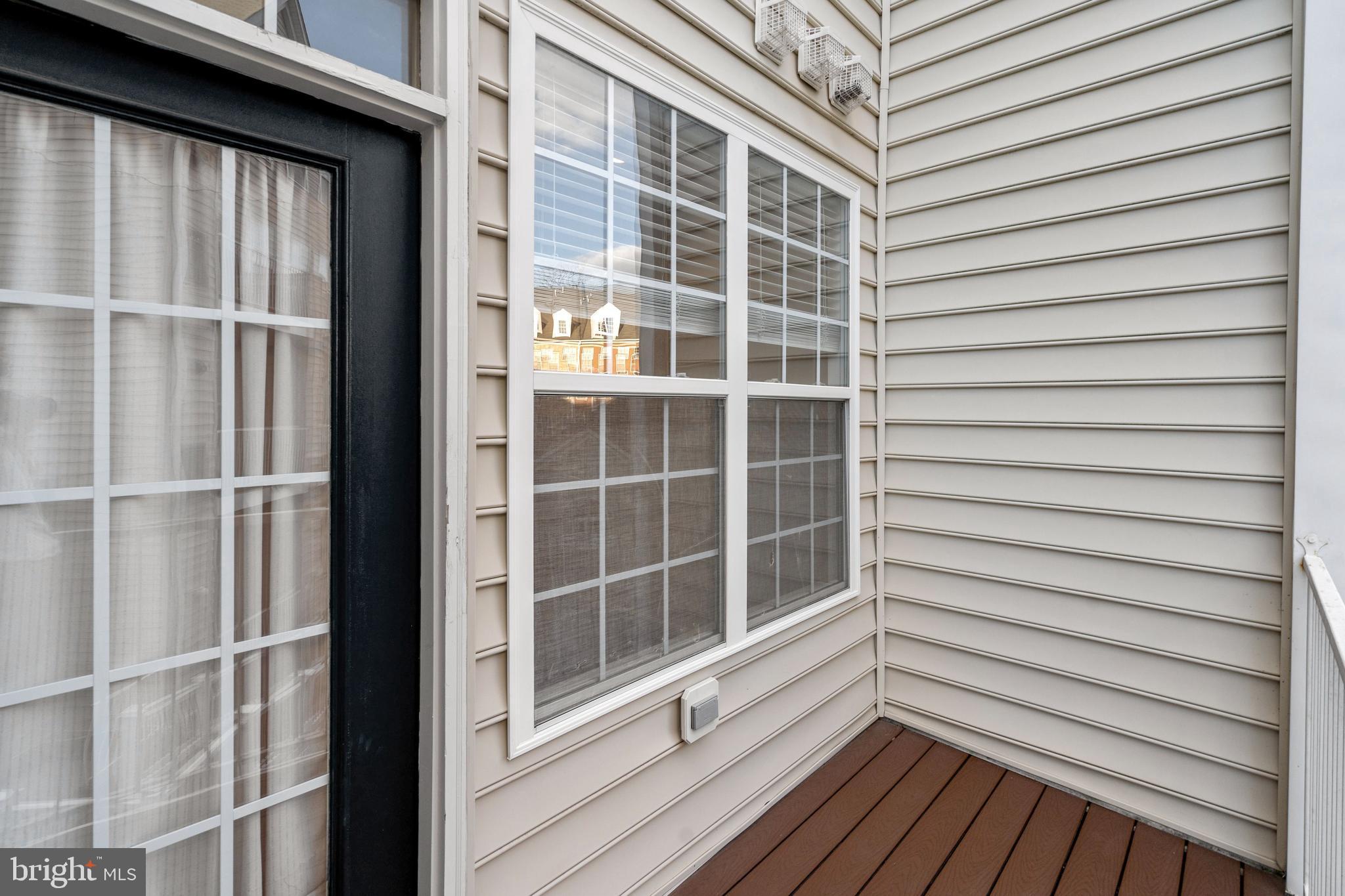 WESTBRIAR PLAZA - Residential Lease