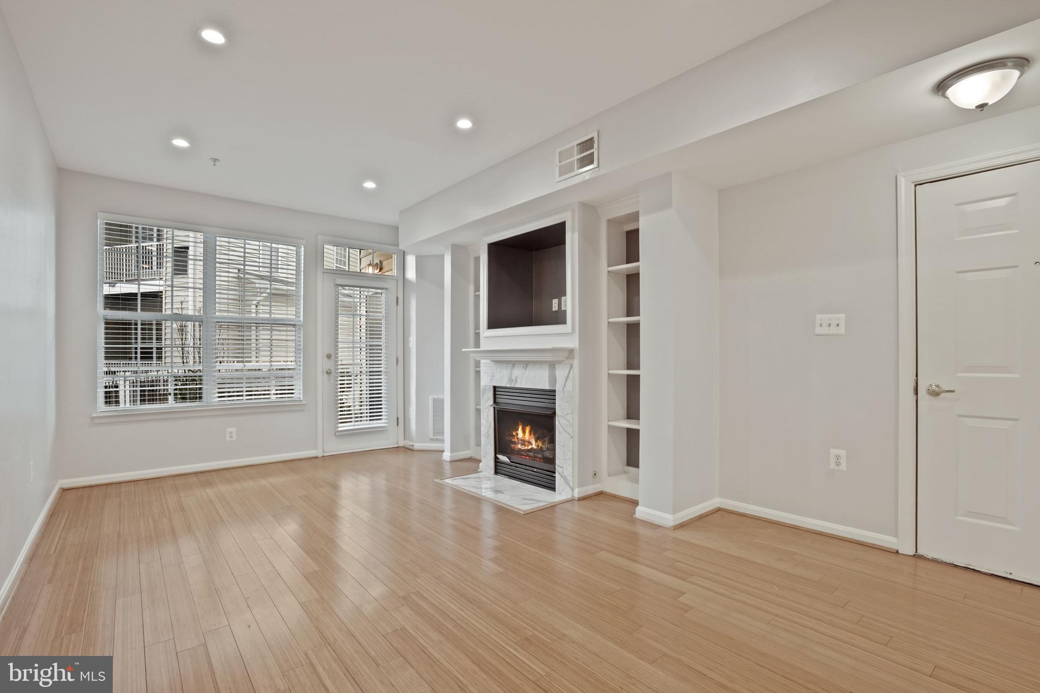 WESTBRIAR PLAZA - Residential Lease