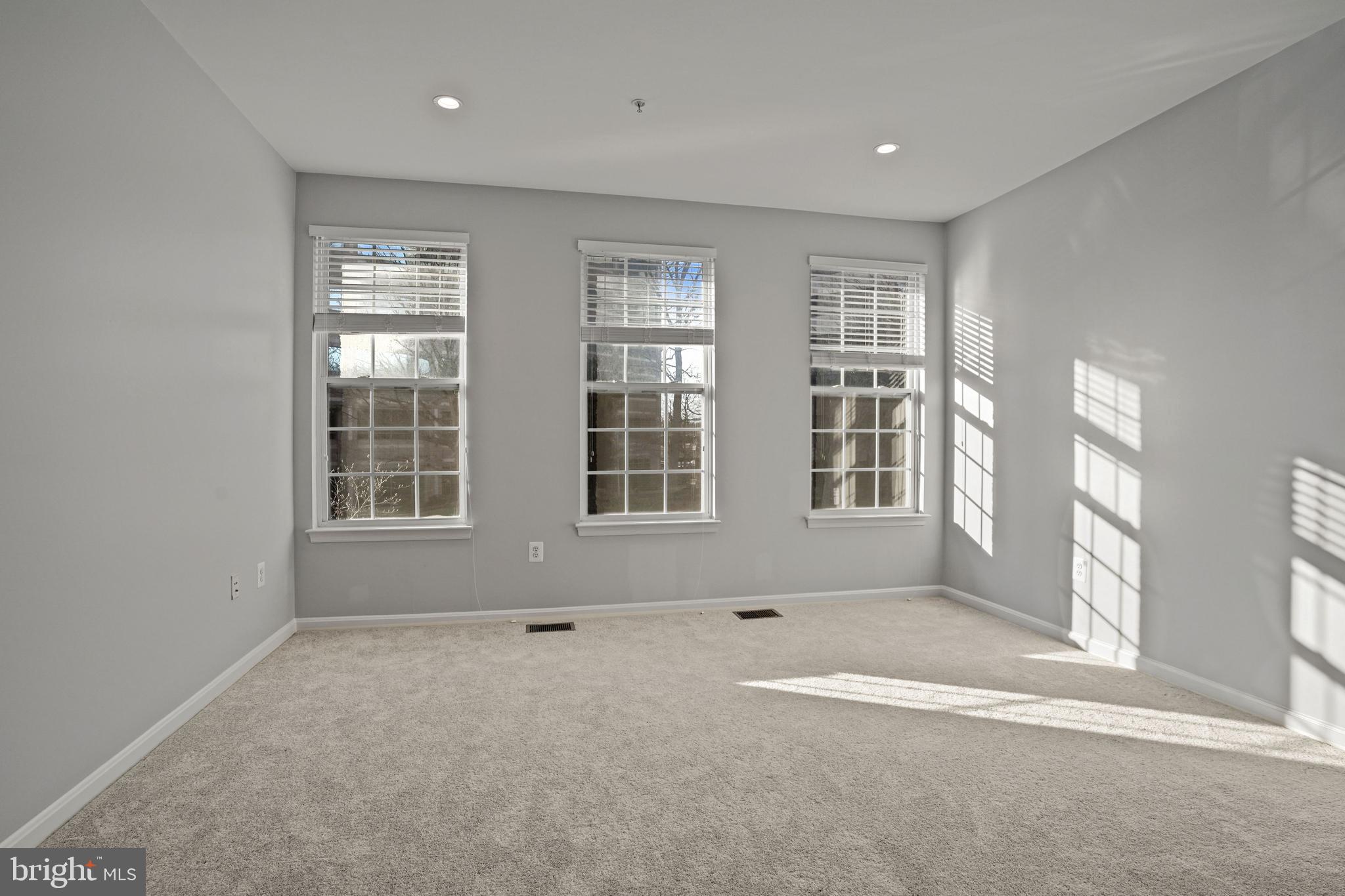 WESTBRIAR PLAZA - Residential Lease