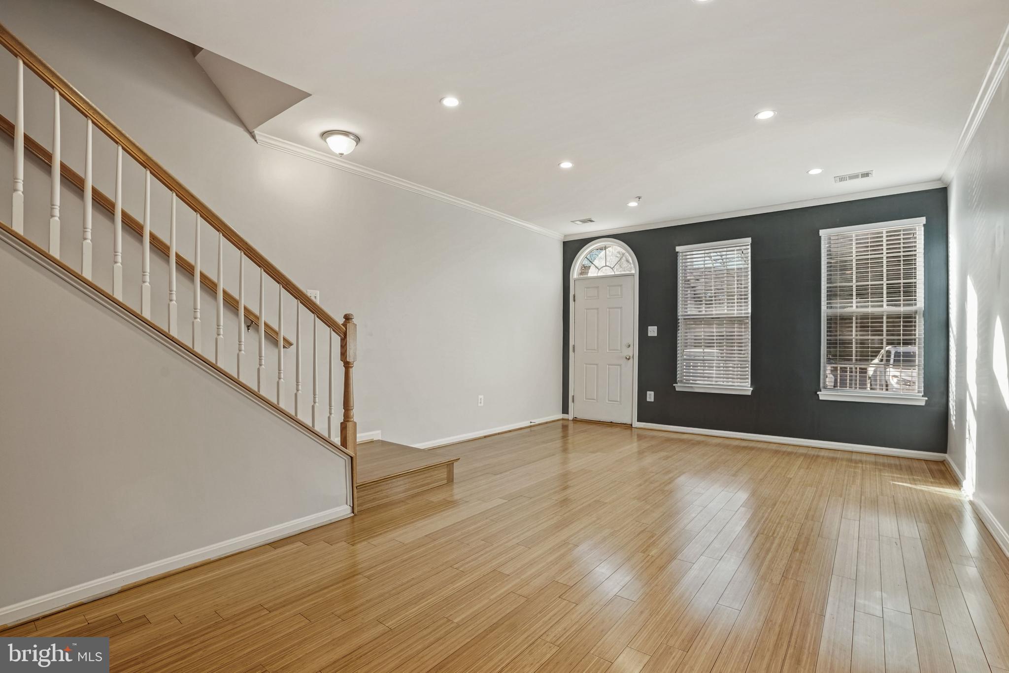 WESTBRIAR PLAZA - Residential Lease