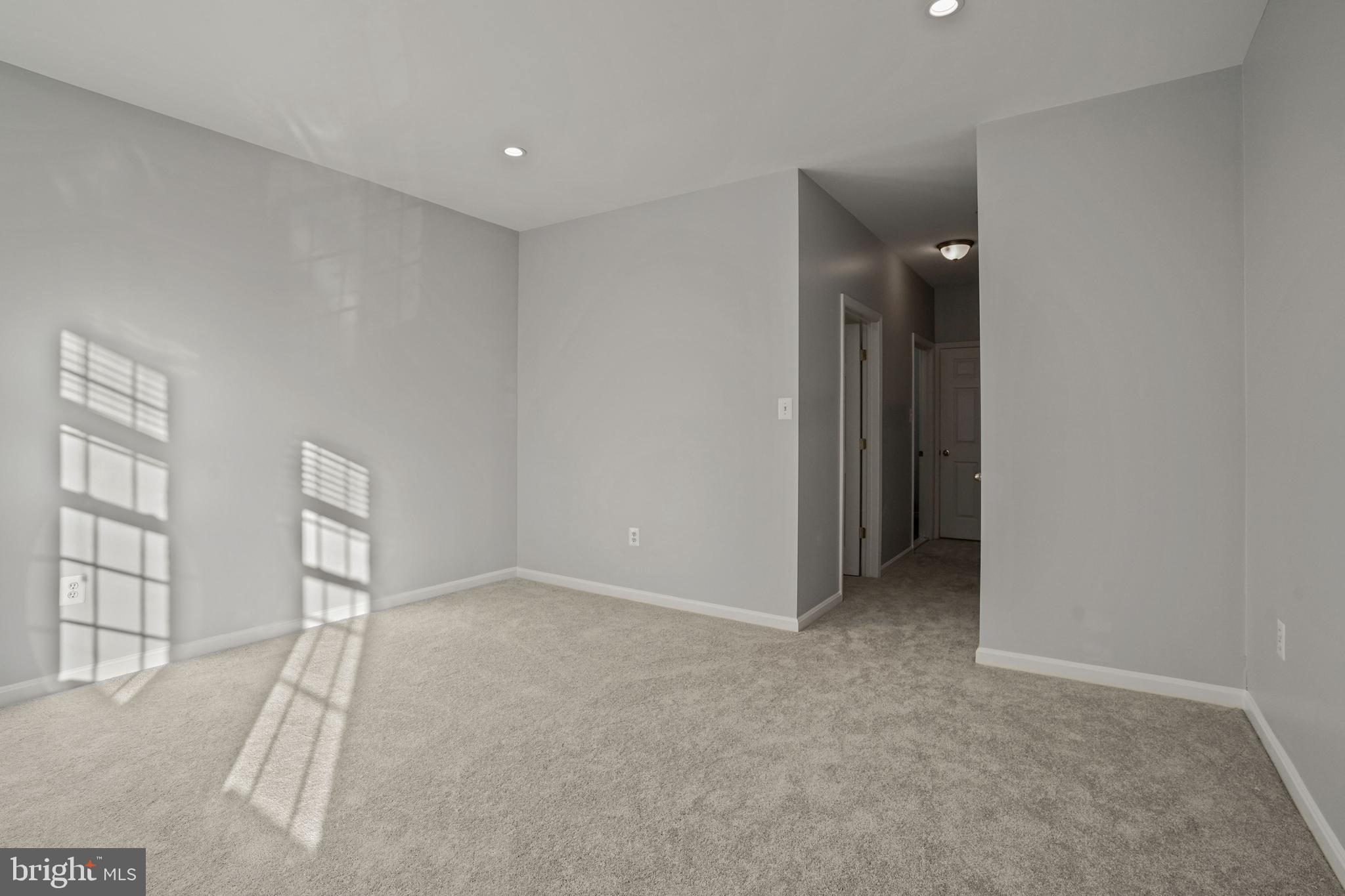 WESTBRIAR PLAZA - Residential Lease