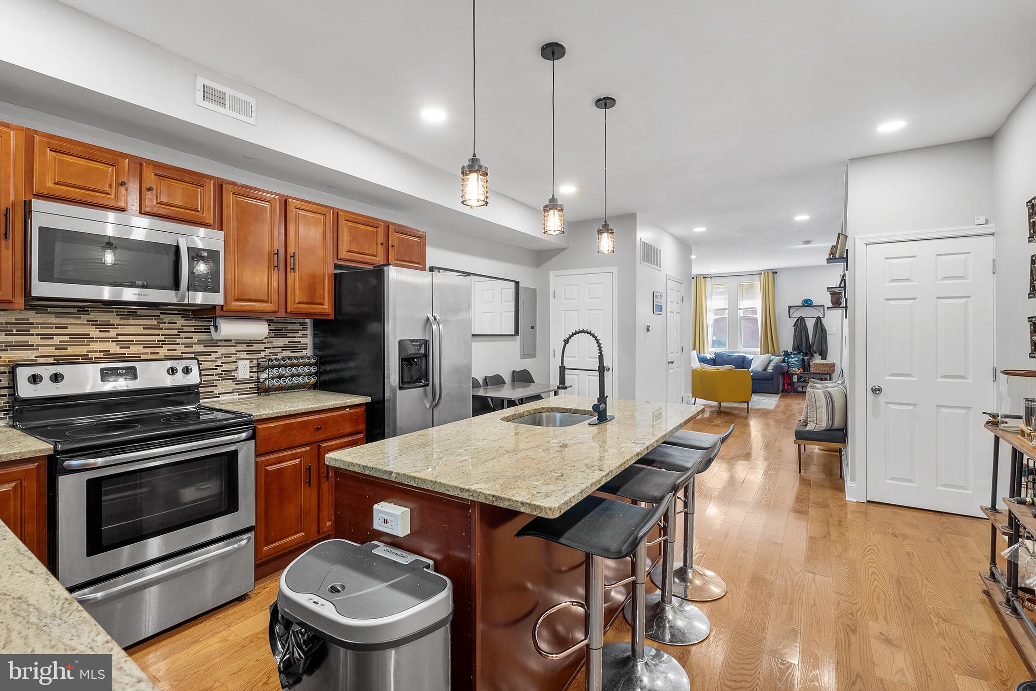 PHILADELPHIA - Residential Lease