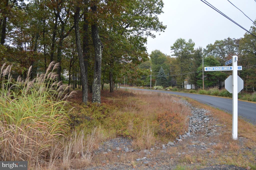 Photo of 120 Glen Eagles Drive, HAZLETON, PA 18202 (MLS # PALU2002658)