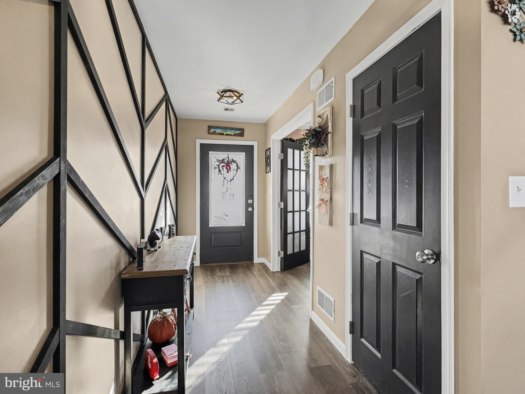 ROLLING MEADOWS - Residential