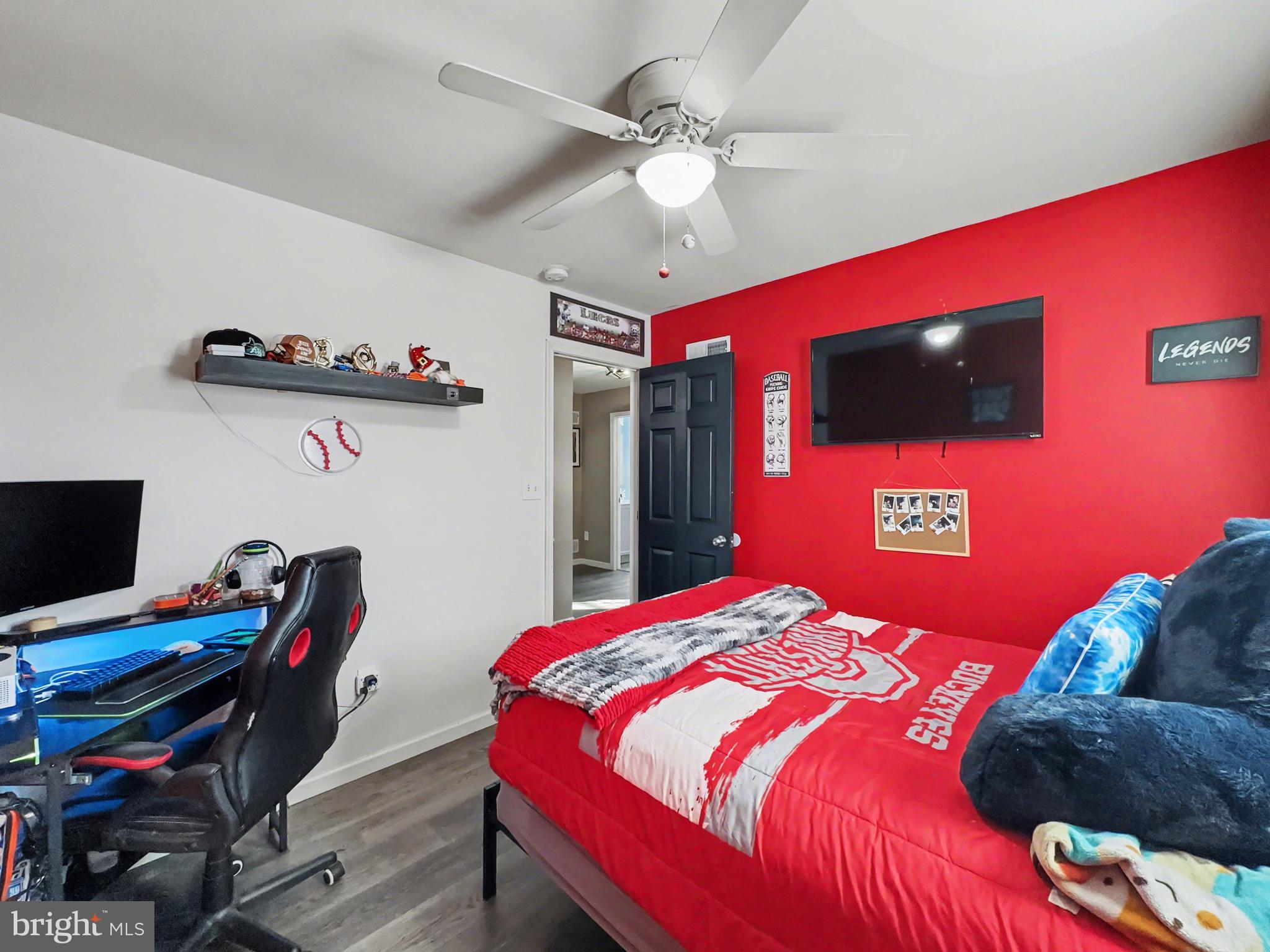 ROLLING MEADOWS - Residential