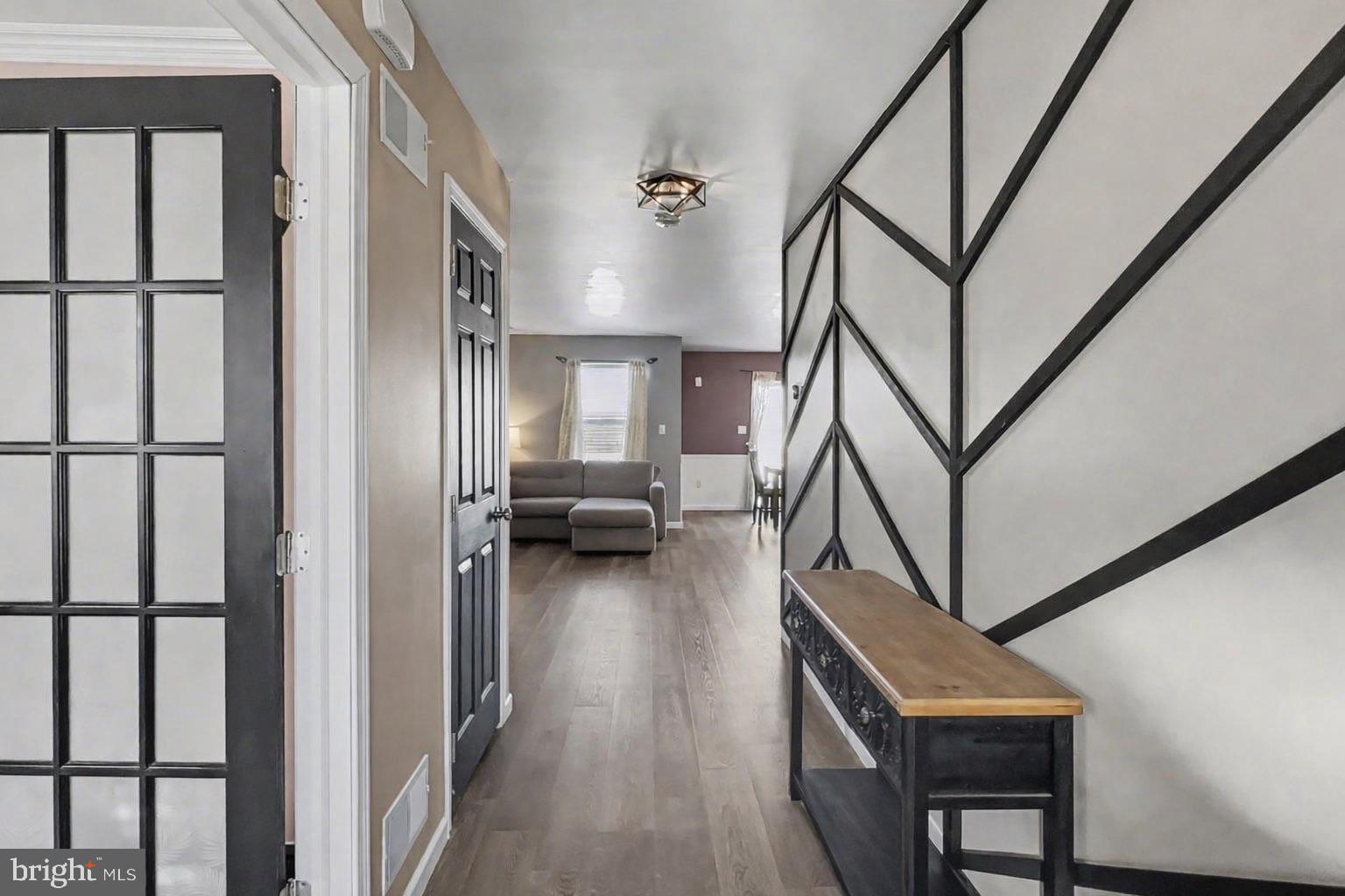 ROLLING MEADOWS - Residential