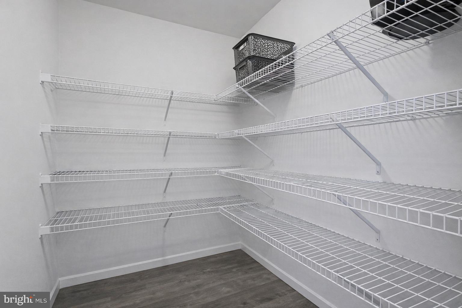 ROLLING MEADOWS - Residential