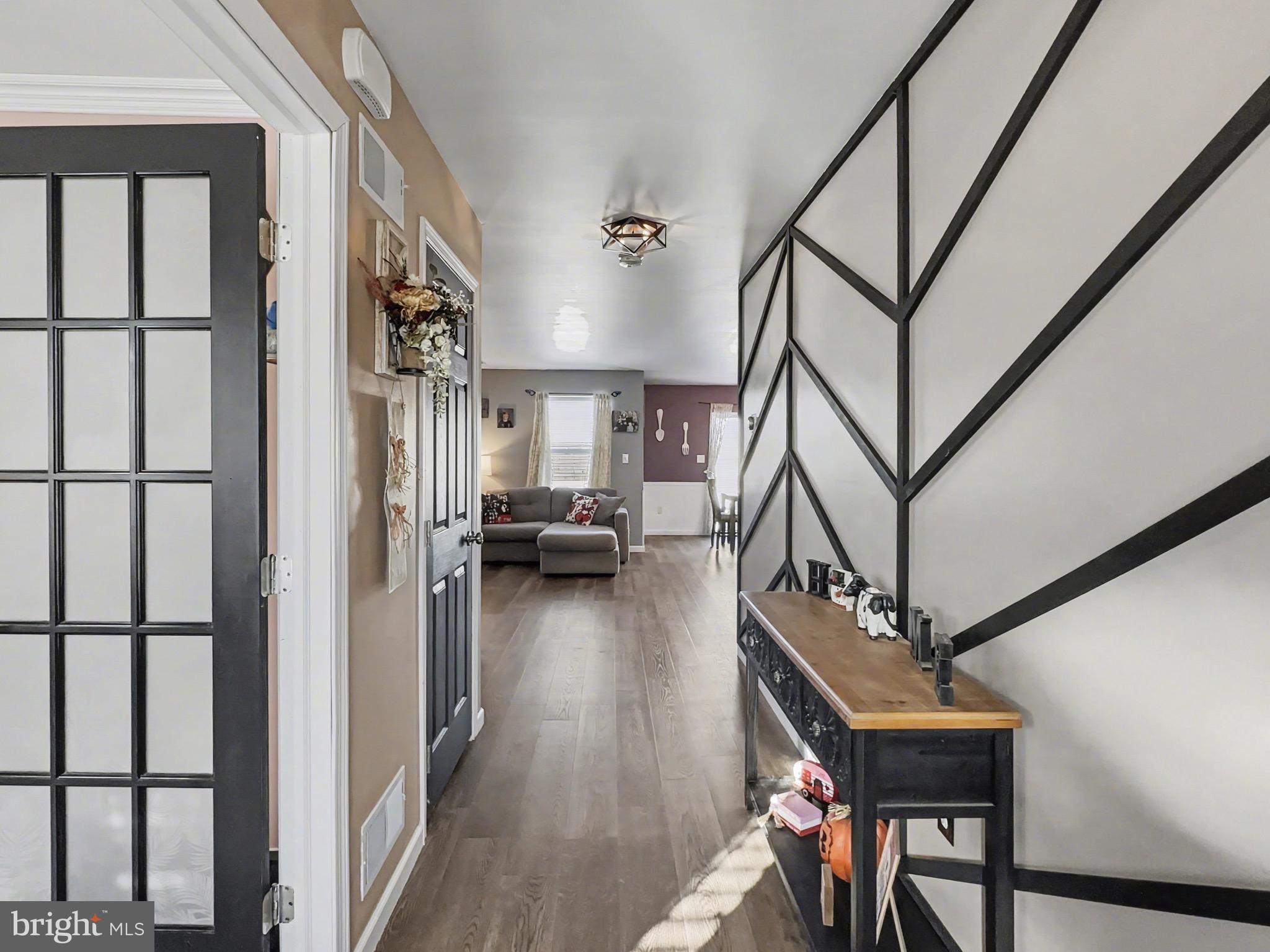 ROLLING MEADOWS - Residential