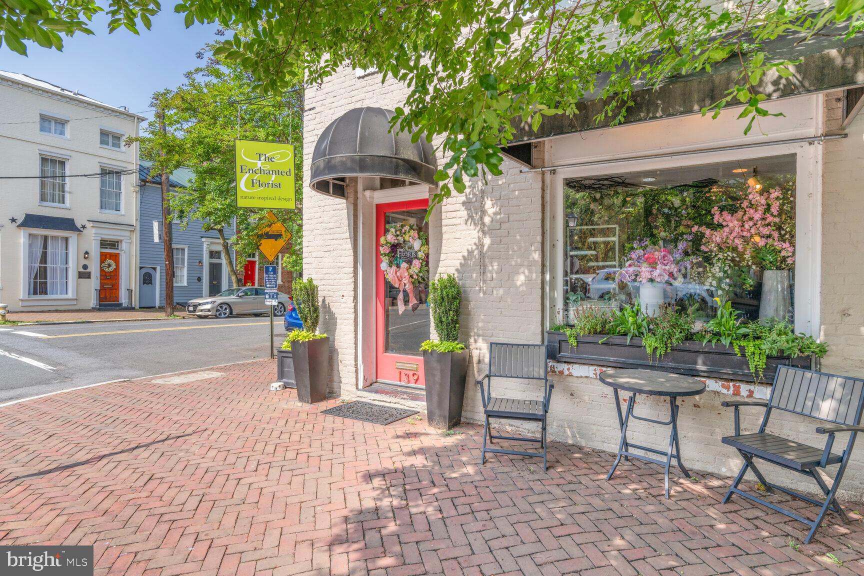 OLD TOWN ALEXANDRIA - Residential Lease